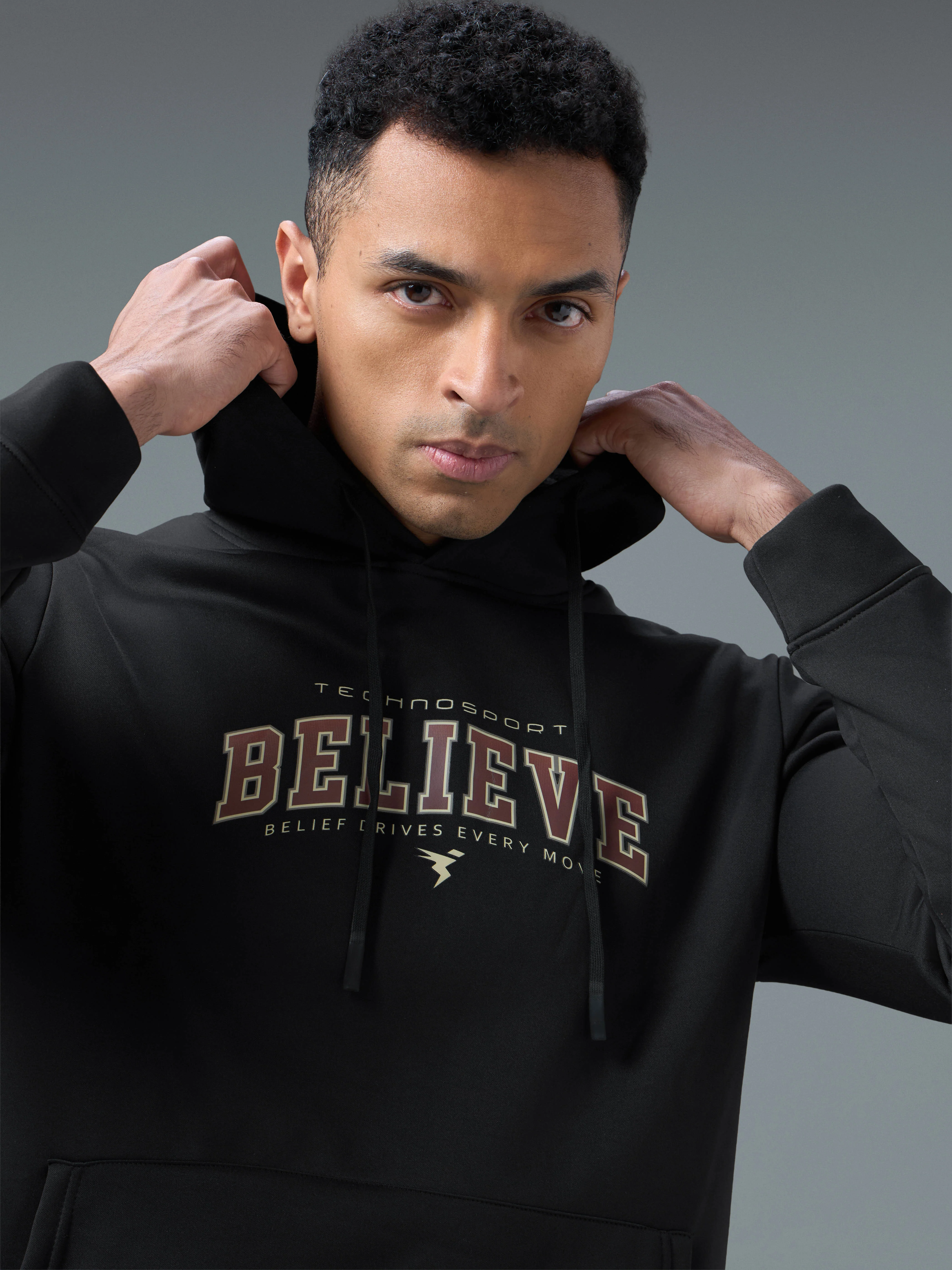 Men Printed Slim Fit Hooded Sweatshirt with TECHNOWARM+ - Image 6