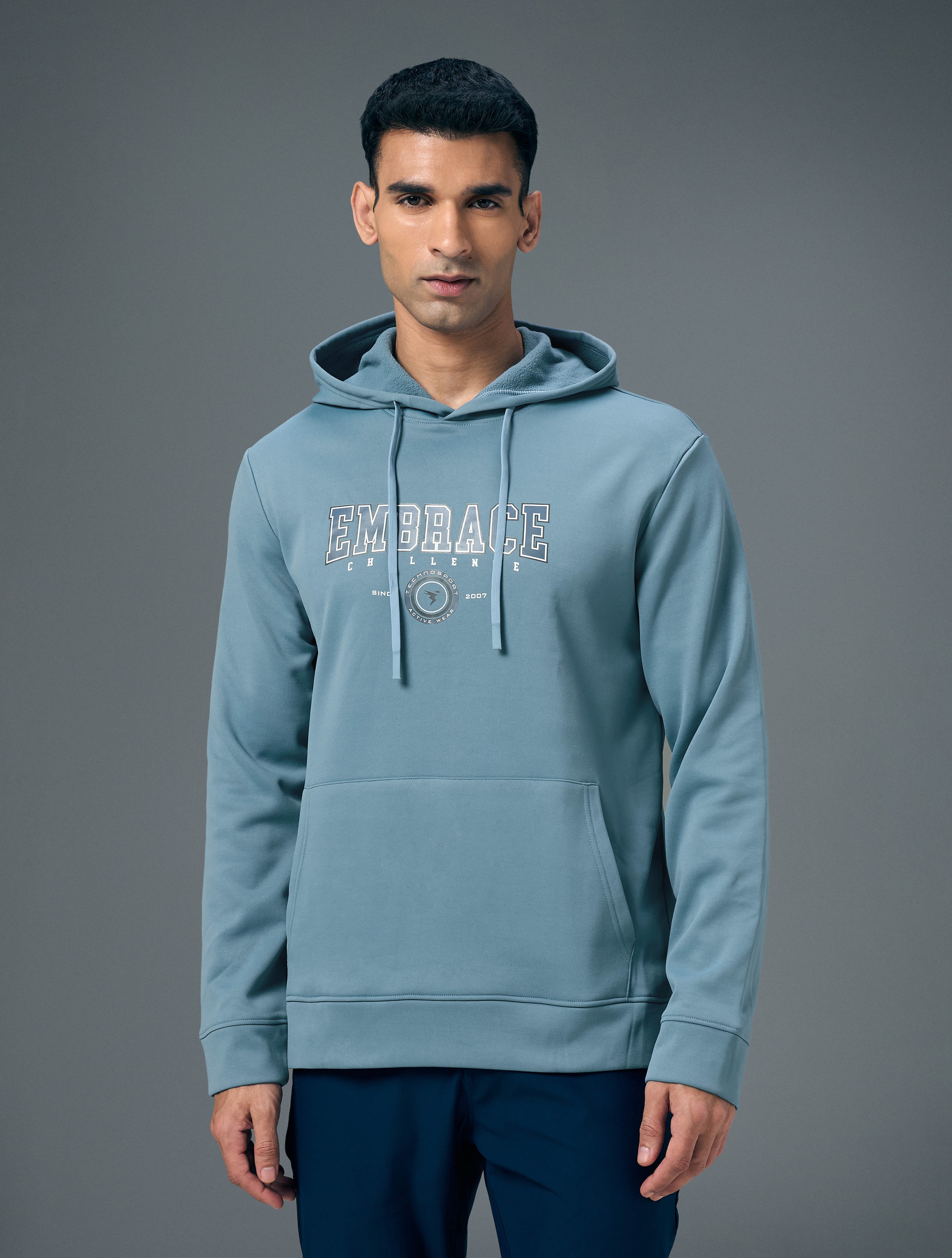 Men Printed Slim Fit Hooded Sweatshirt with TECHNOWARM+ - Image 2