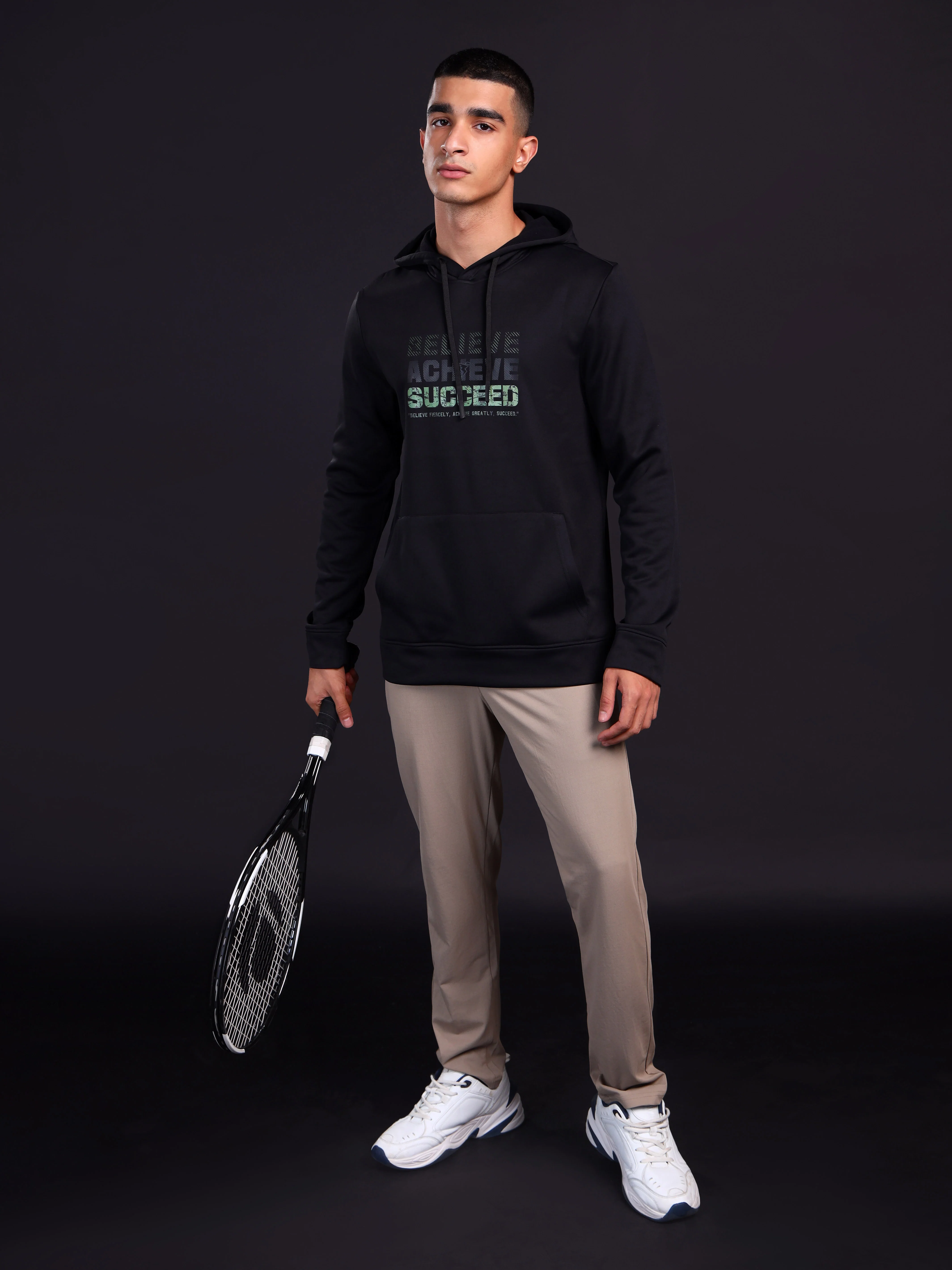 Men Printed Slim Fit Hooded Sweatshirt with TECHNOWARM+ - Image 5