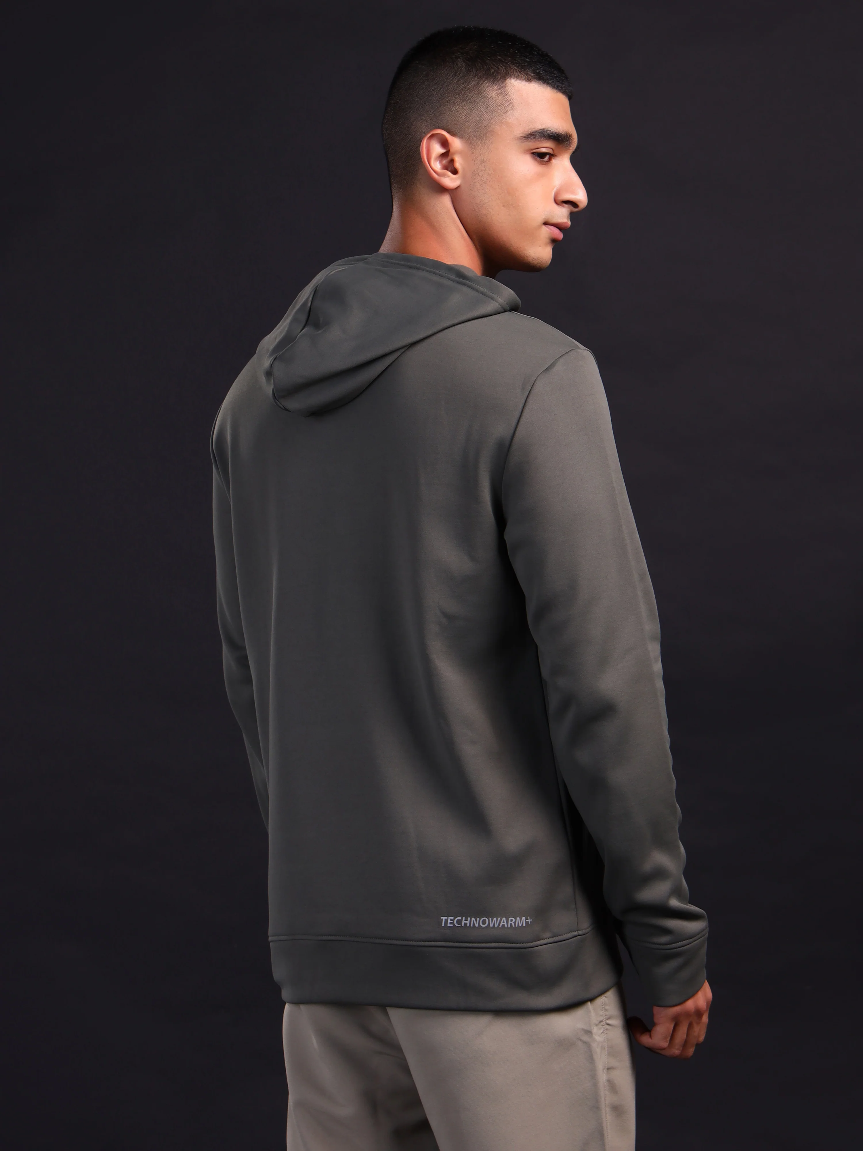 Men Printed Slim Fit Hooded Sweatshirt with TECHNOWARM+ - Image 2