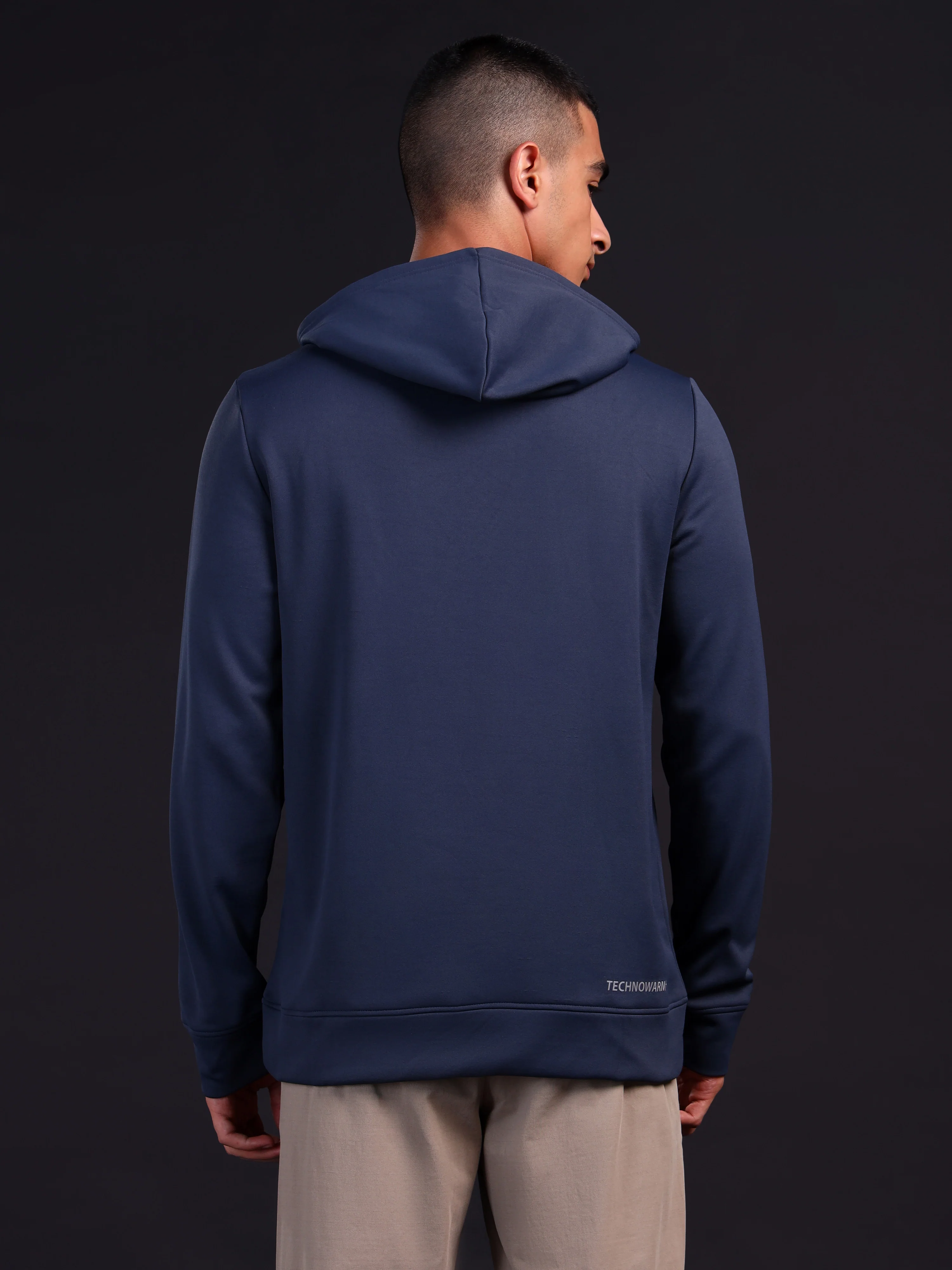 Men Printed Slim Fit Hooded Sweatshirt with TECHNOWARM+ - Image 3