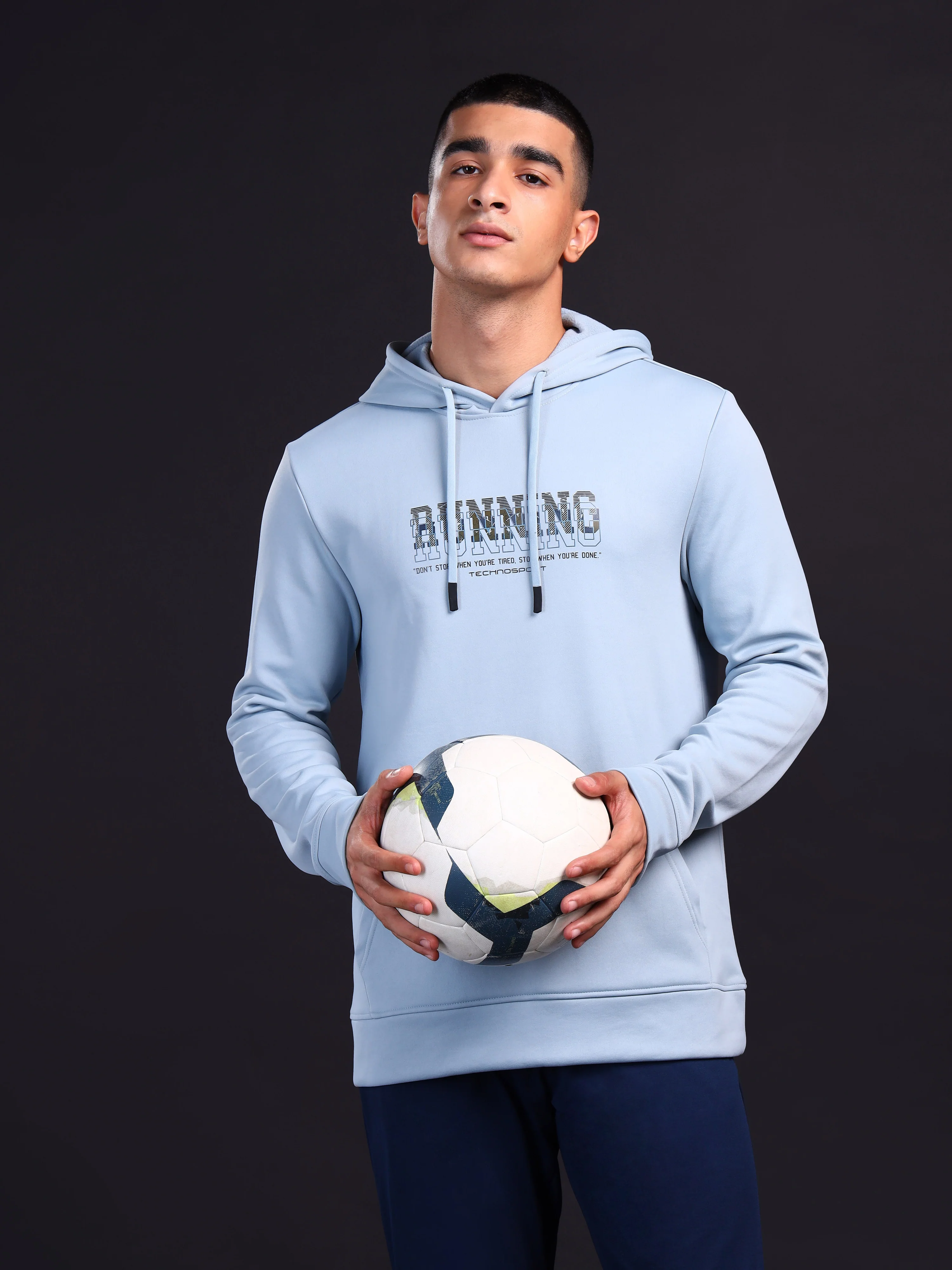 Men Printed Slim Fit Hooded Sweatshirt with TECHNOWARM+