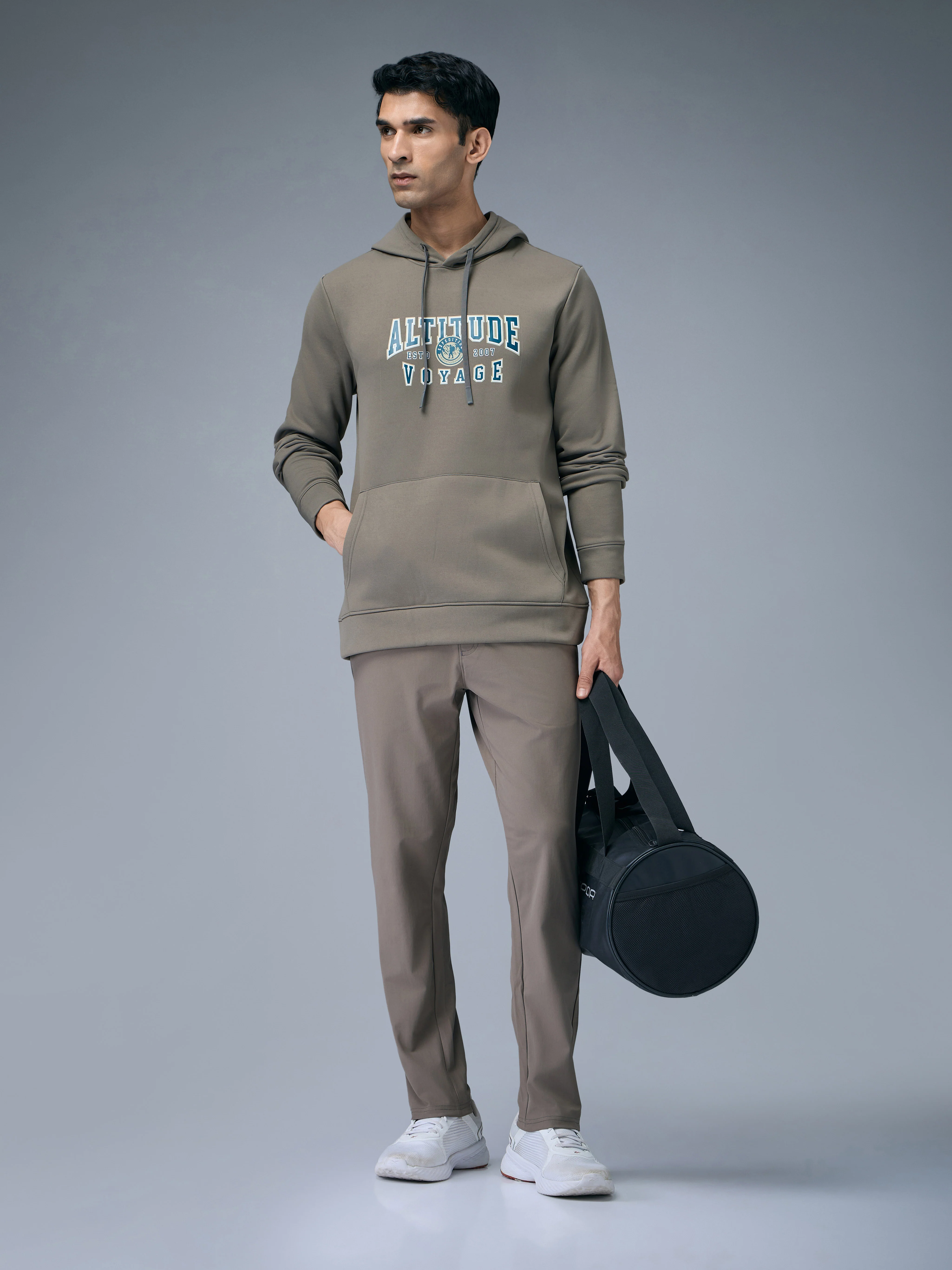 Men Printed Slim Fit Hooded Sweatshirt with TECHNOWARM+ - Image 6