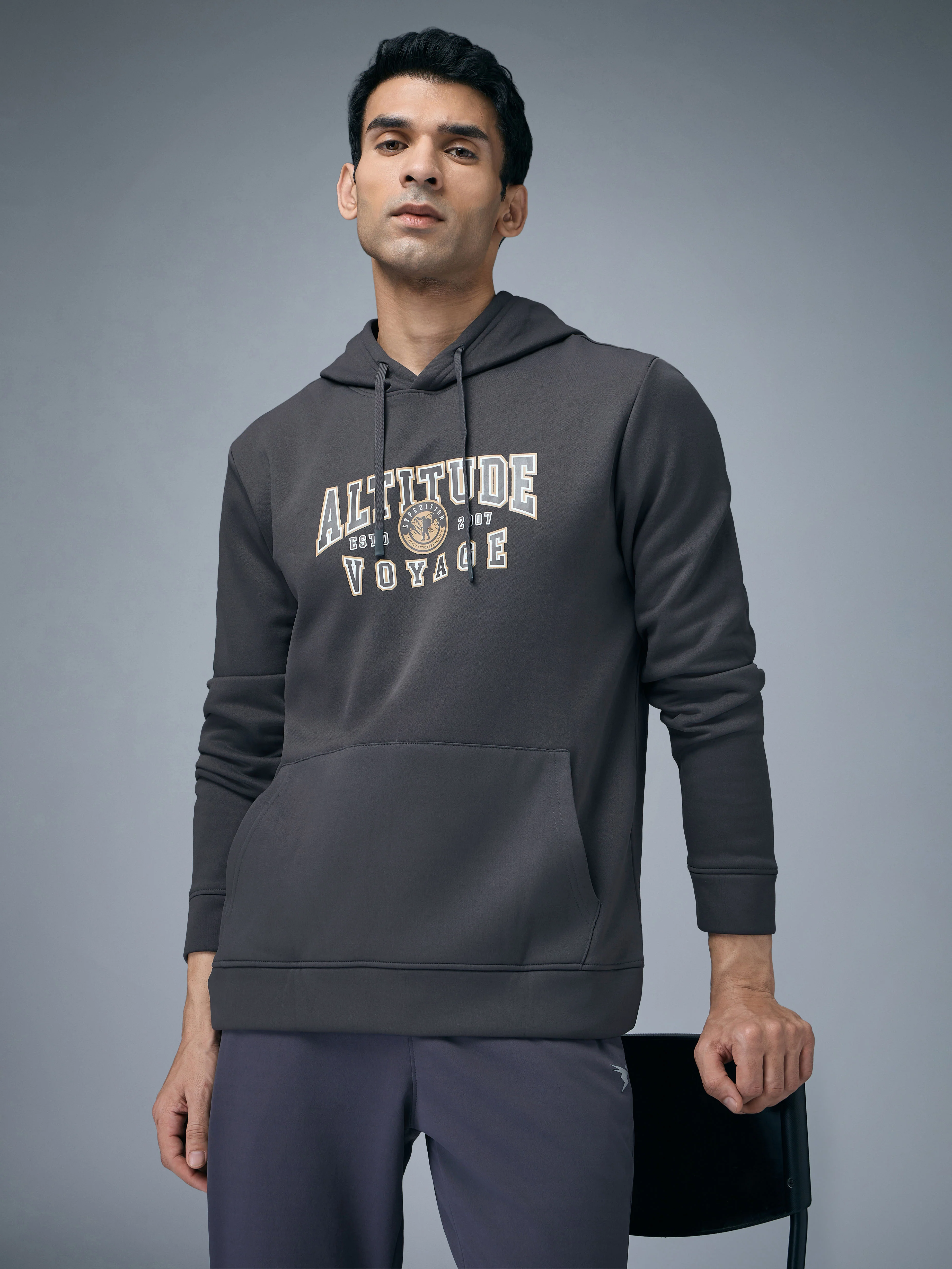 Men Printed Slim Fit Hooded Sweatshirt with TECHNOWARM+