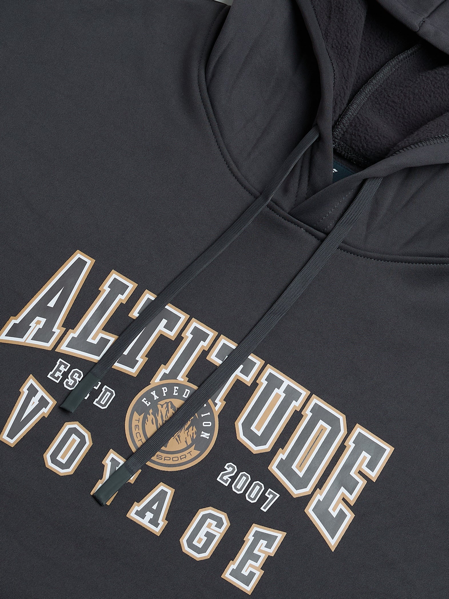 Men Printed Slim Fit Hooded Sweatshirt with TECHNOWARM+ - Image 8