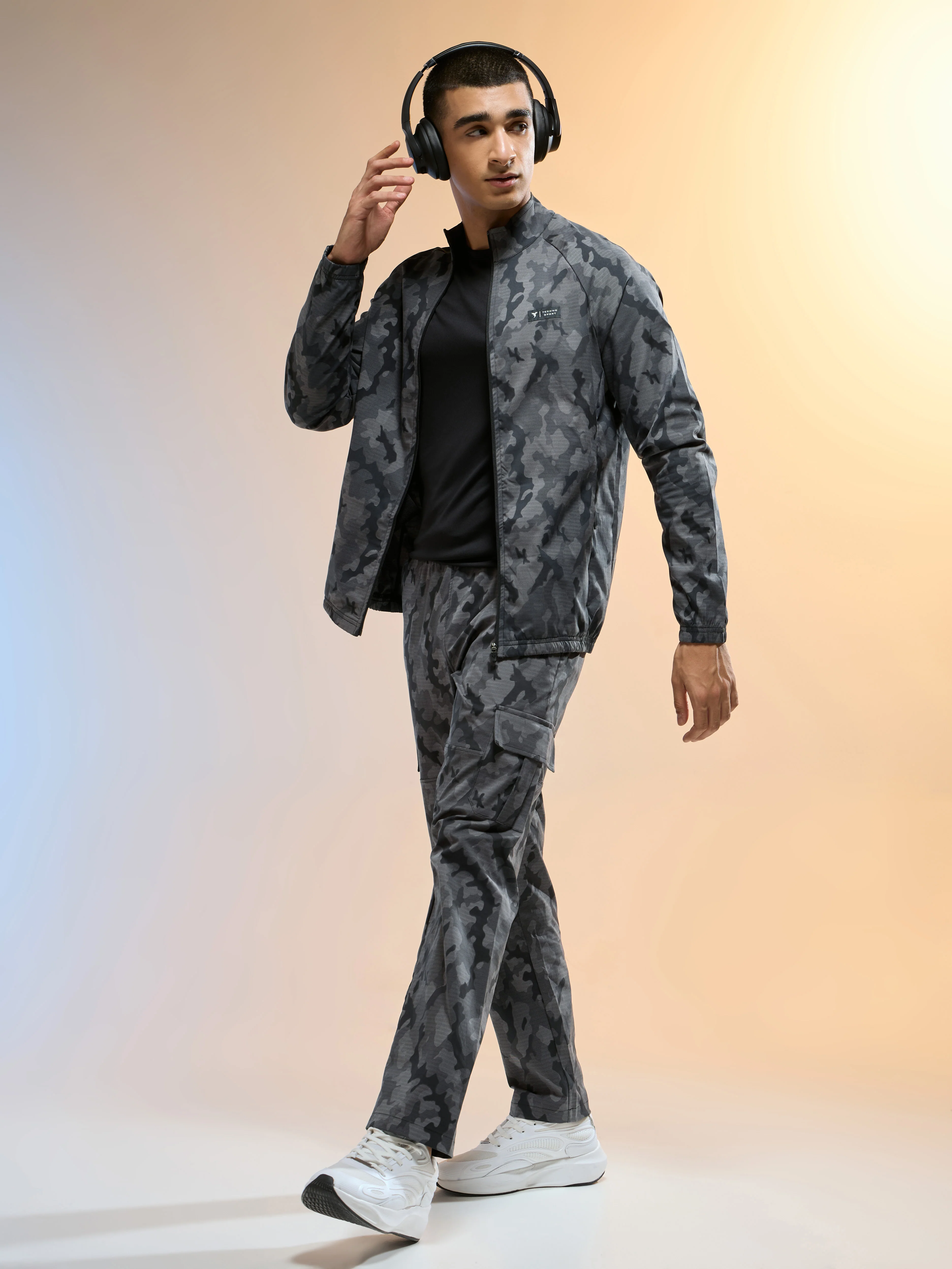 Men Printed Slim Fit Mock Neck Jacket with TS FLEXI - Image 5