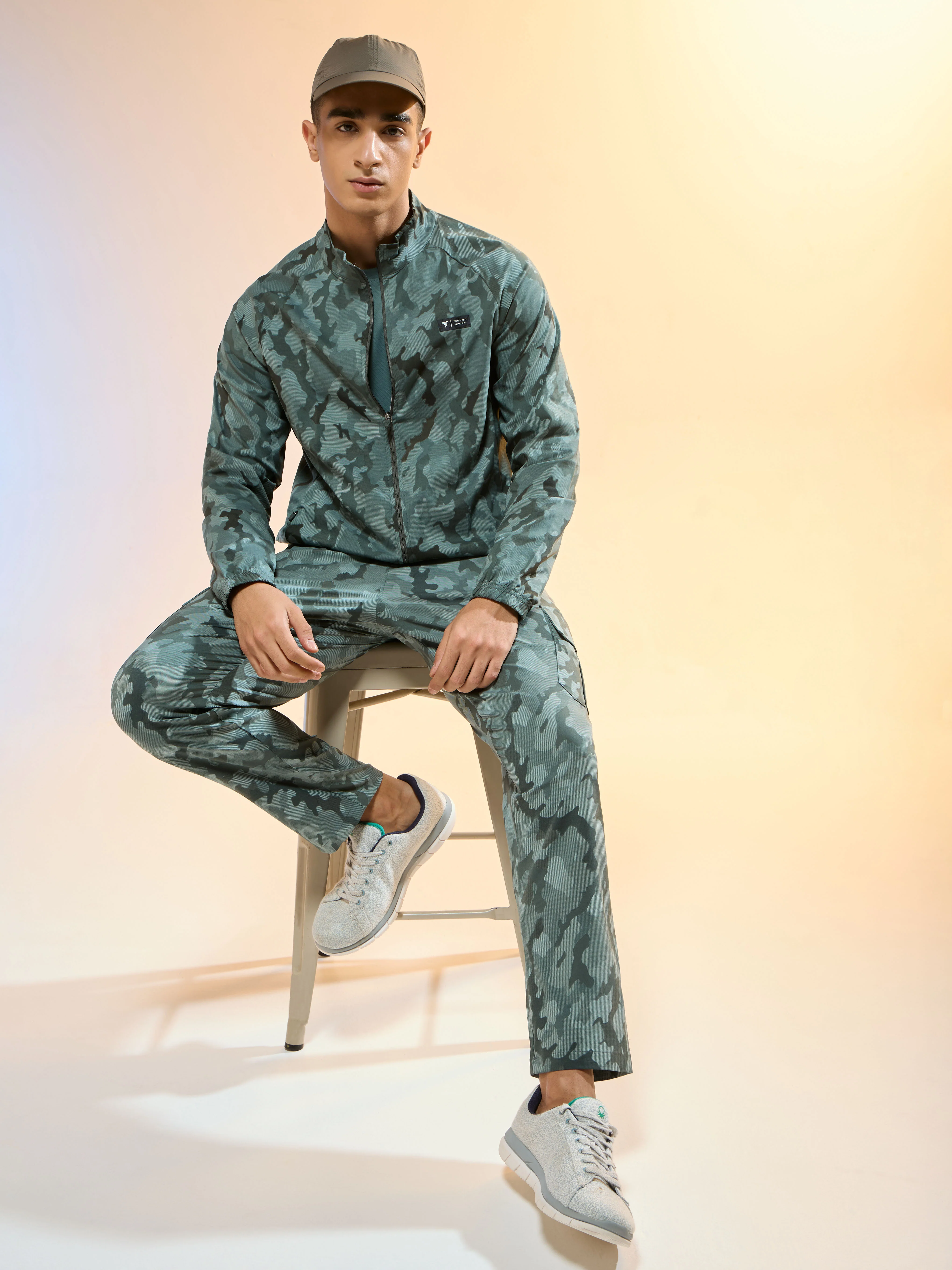 Men Printed Slim Fit Mock Neck Jacket with TS FLEXI - Image 5