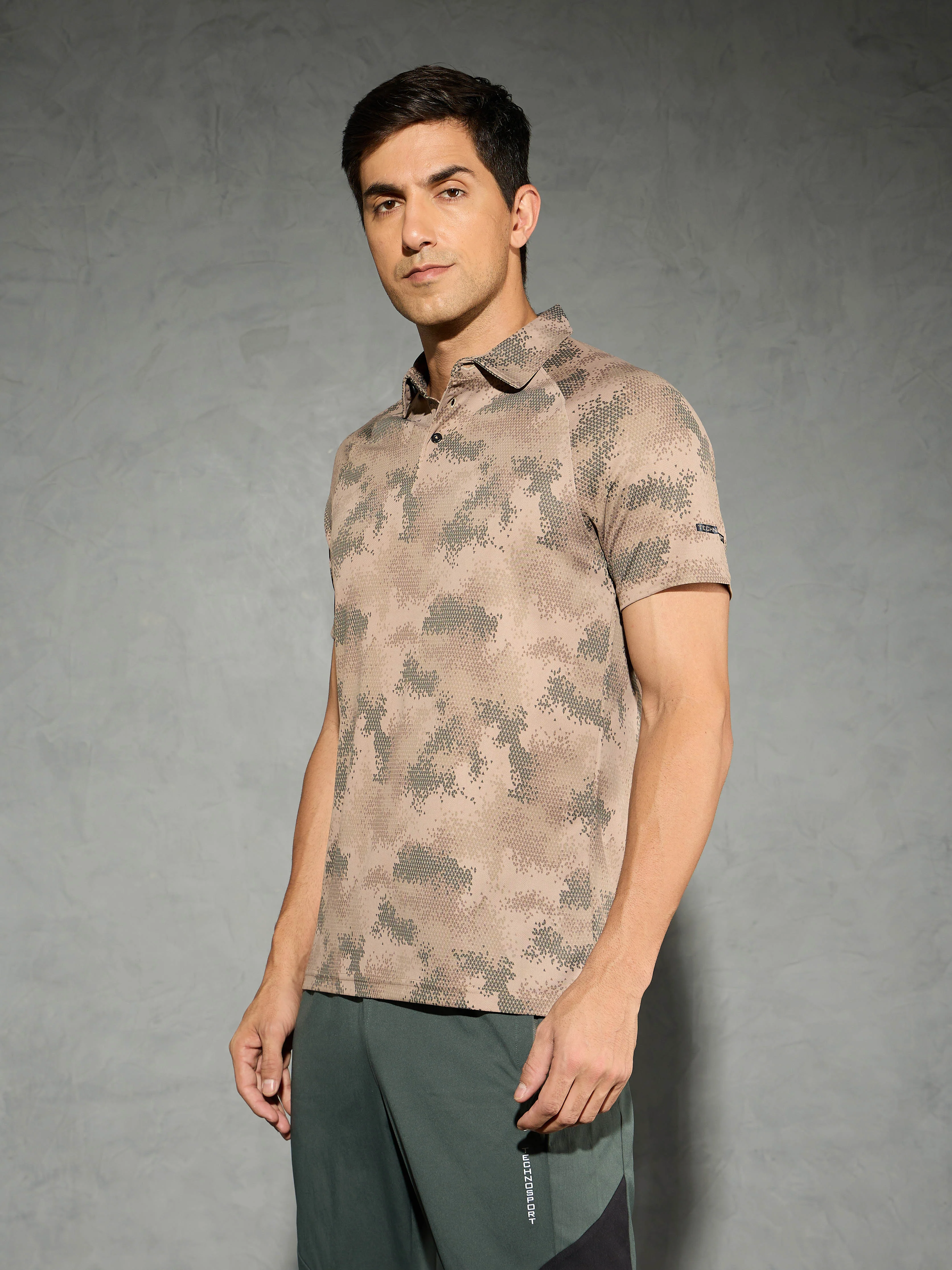 Men Printed Slim Fit Polo T-shirt with TECHNOCOOL+ - Image 4