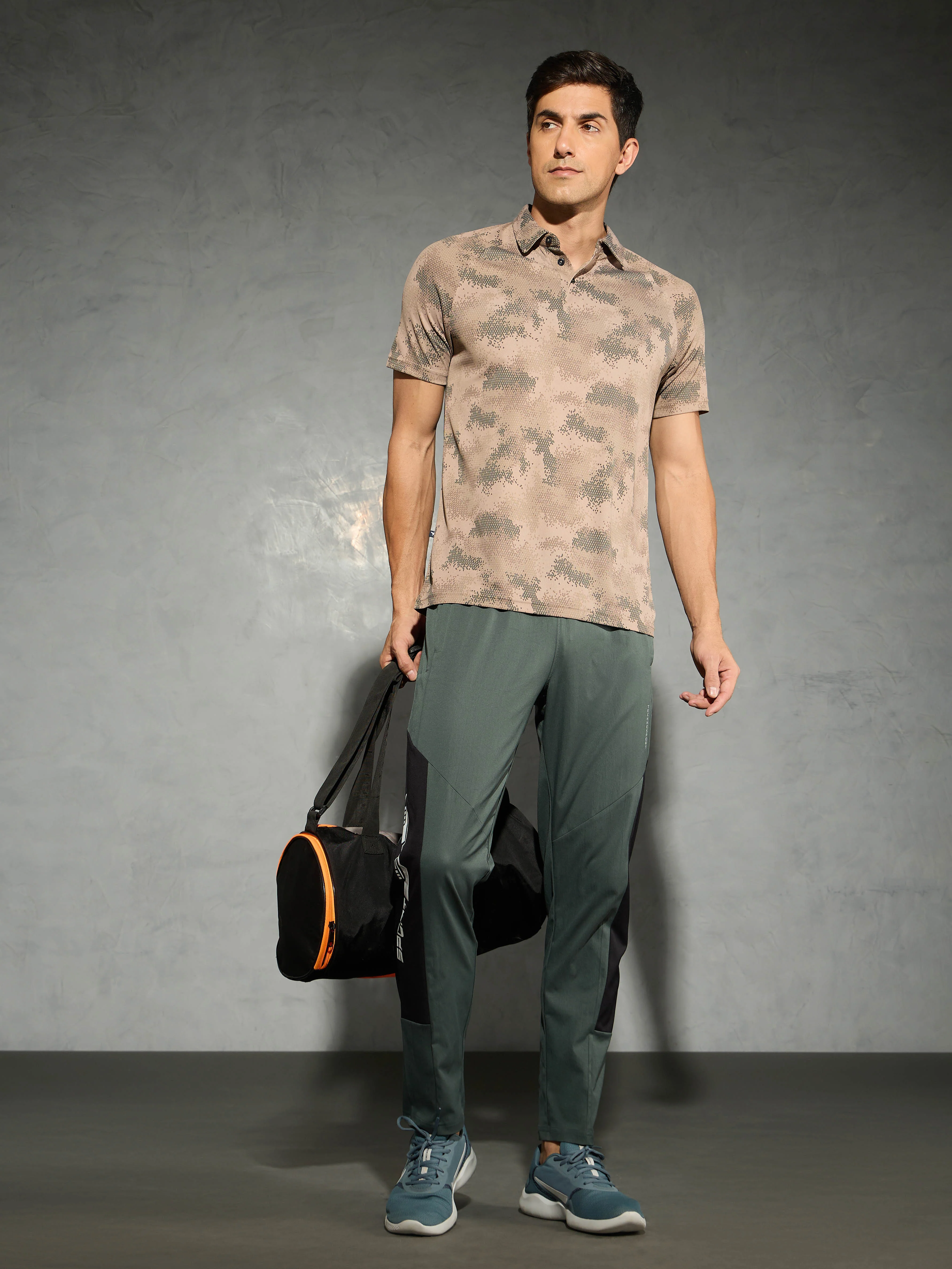 Men Printed Slim Fit Polo T-shirt with TECHNOCOOL+ - Image 5