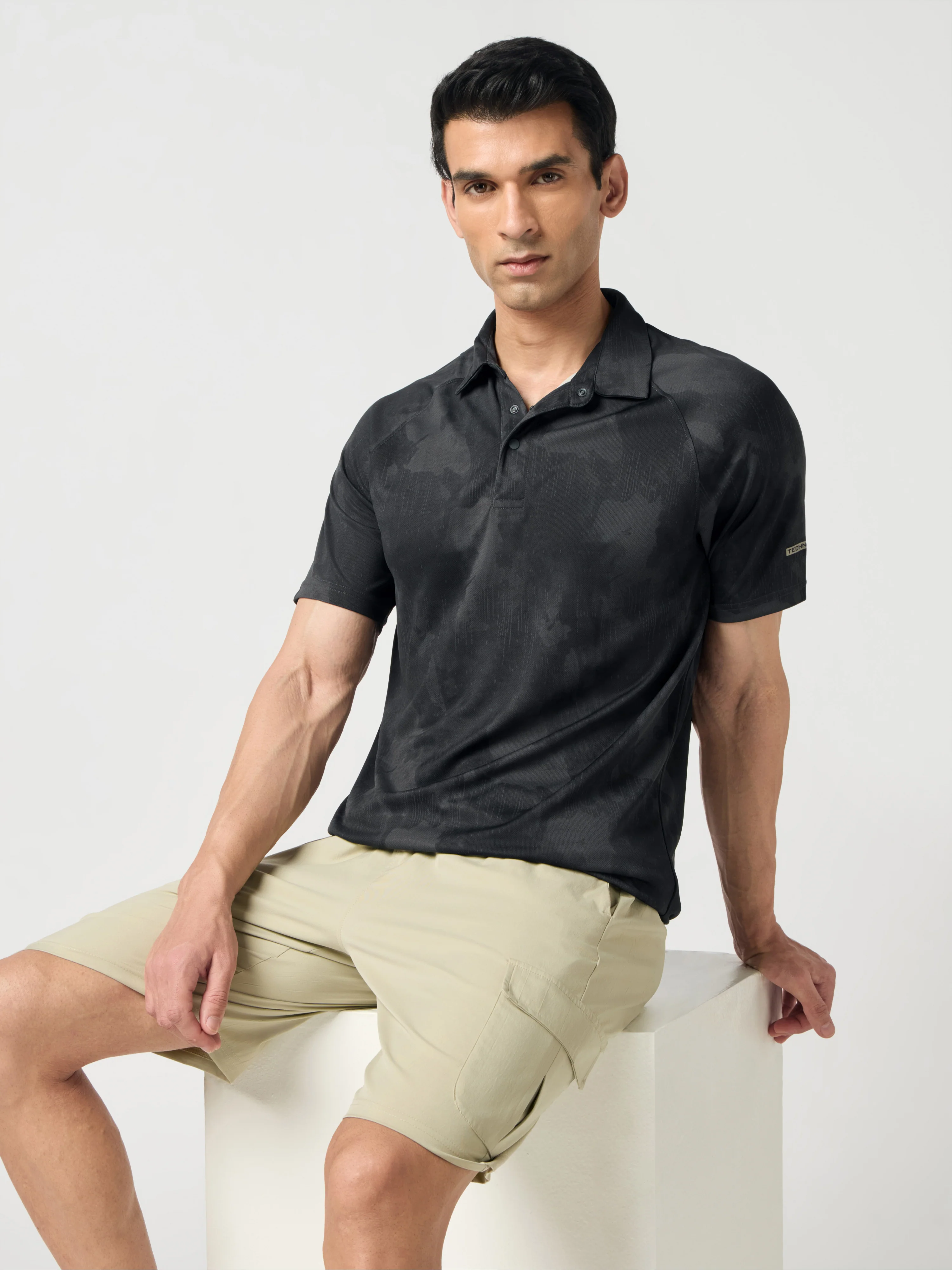 Men Printed Slim Fit Polo T-shirt with TECHNOCOOL+