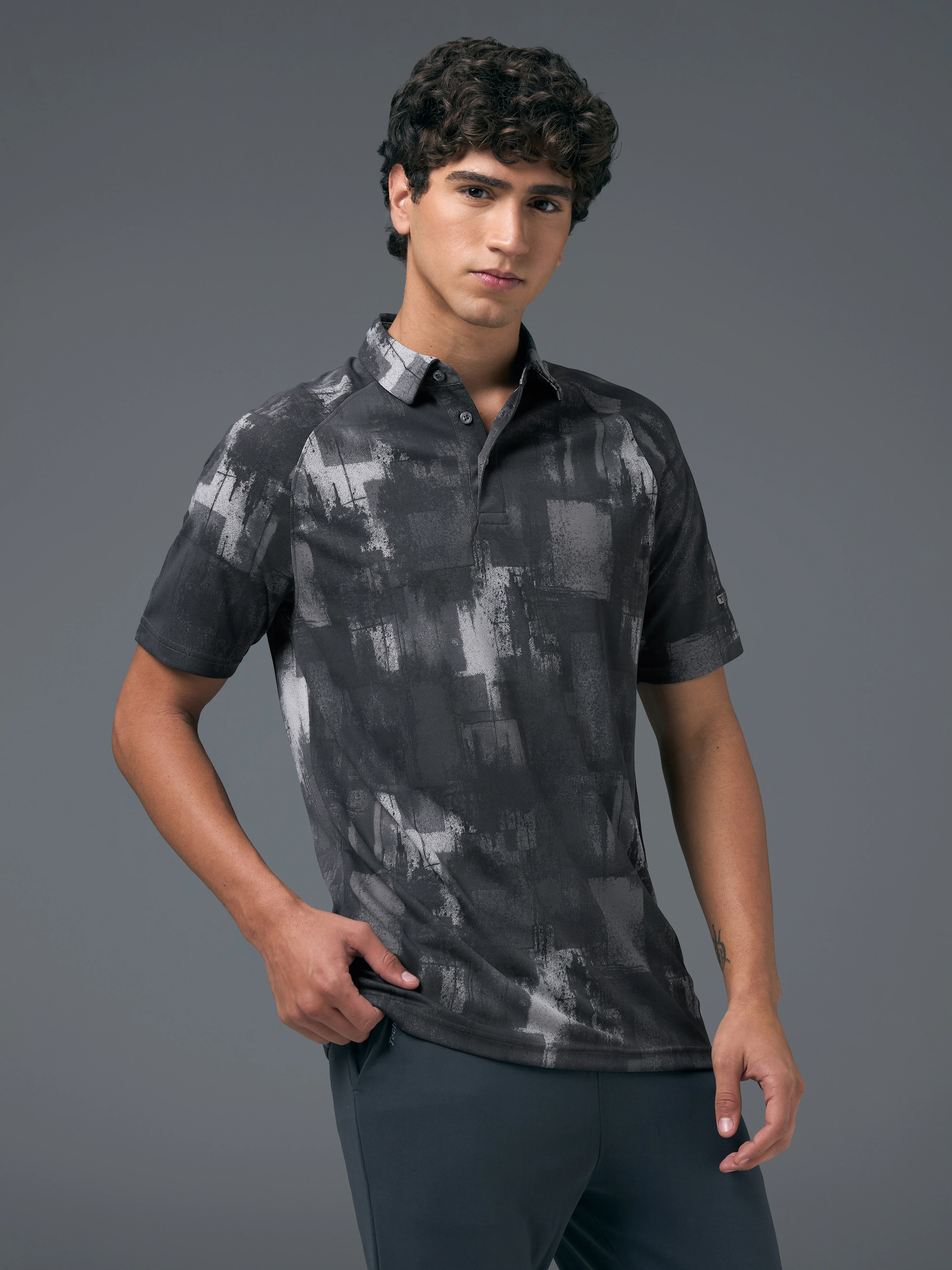 Men Printed Slim Fit Polo T-shirt with TECHNOCOOL+ - Image 2