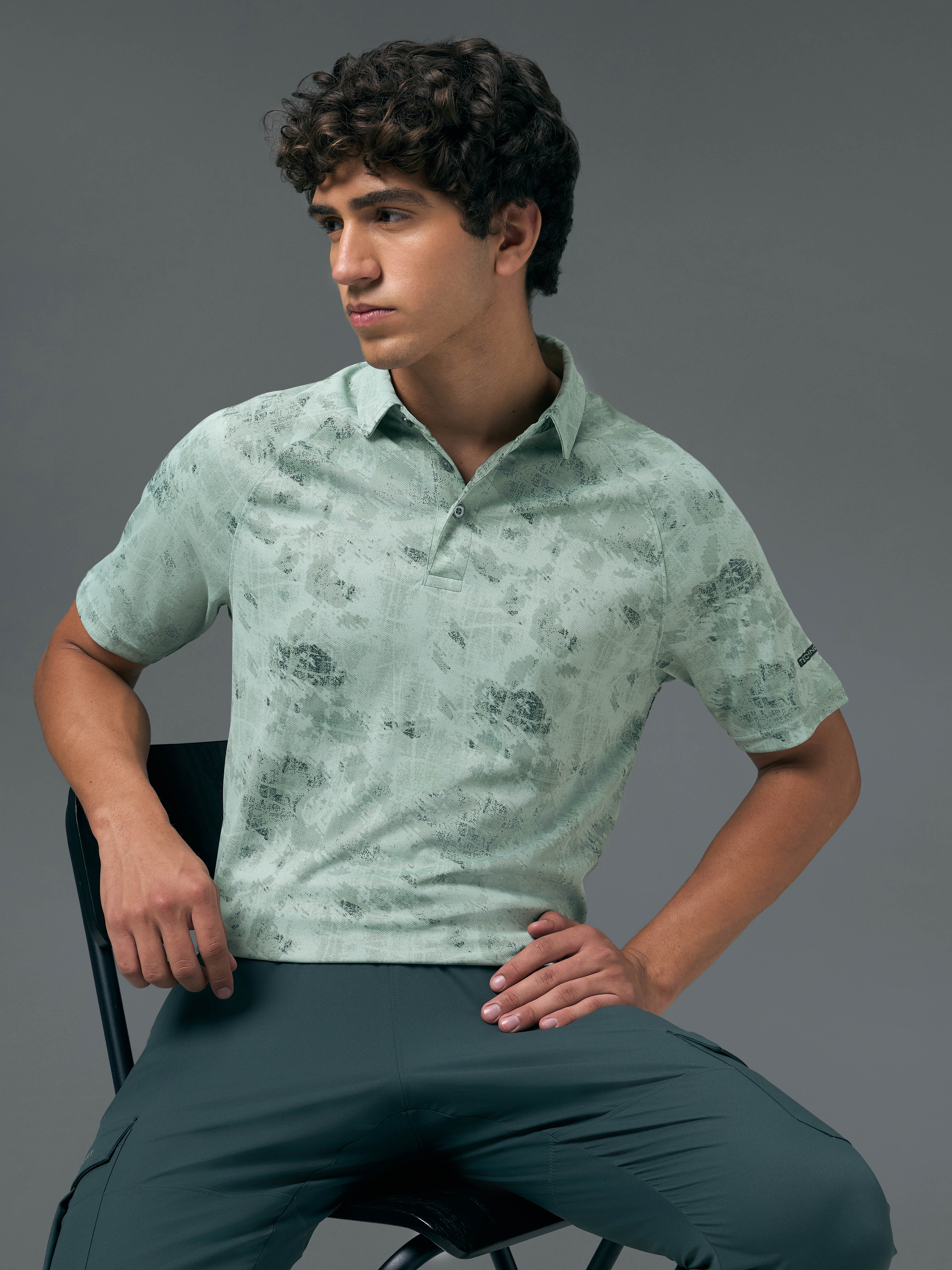 Men Printed Slim Fit Polo T-shirt with TECHNOCOOL+