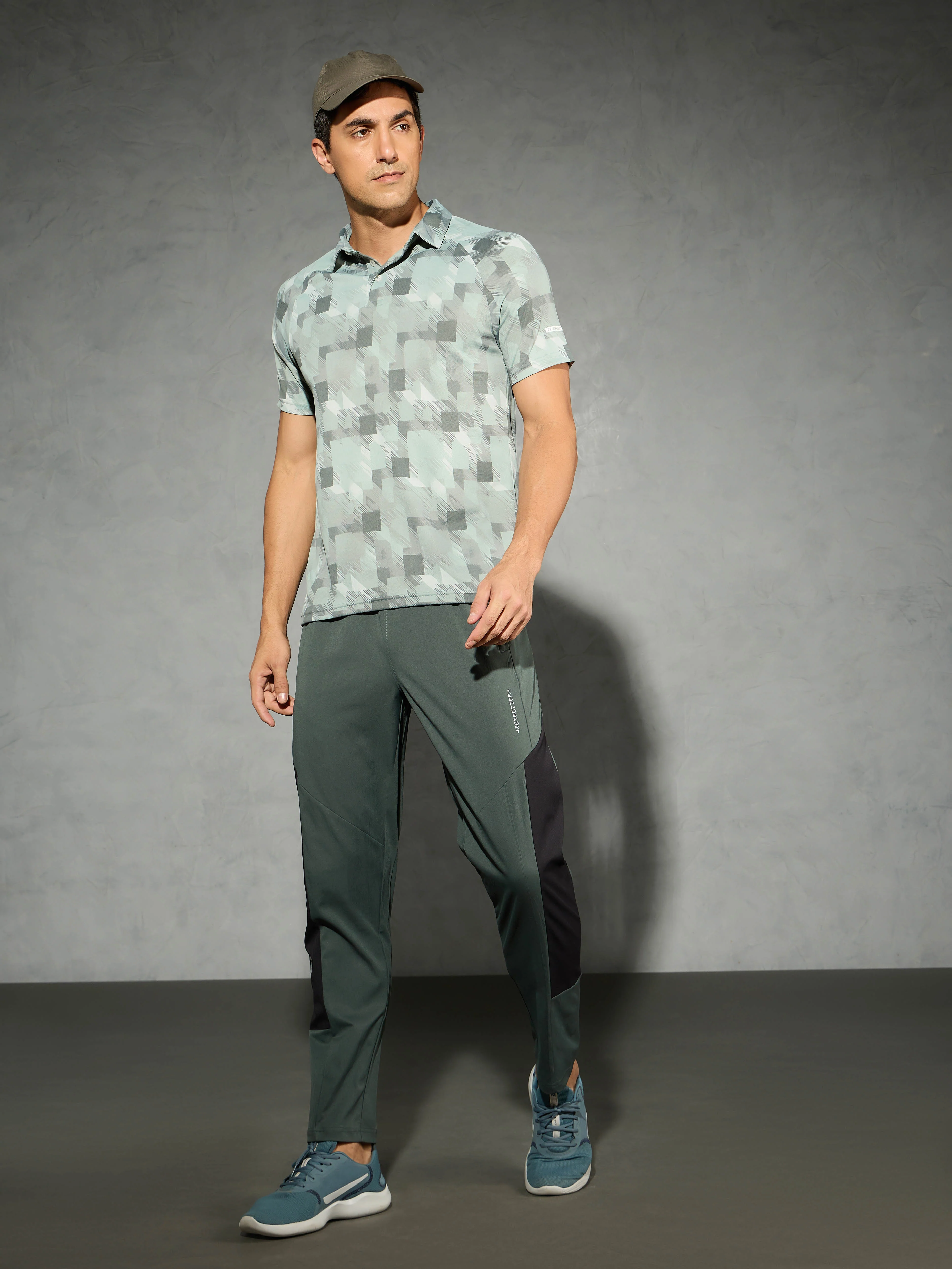 Men Printed Slim Fit Polo T-shirt with TECHNOCOOL+ - Image 5