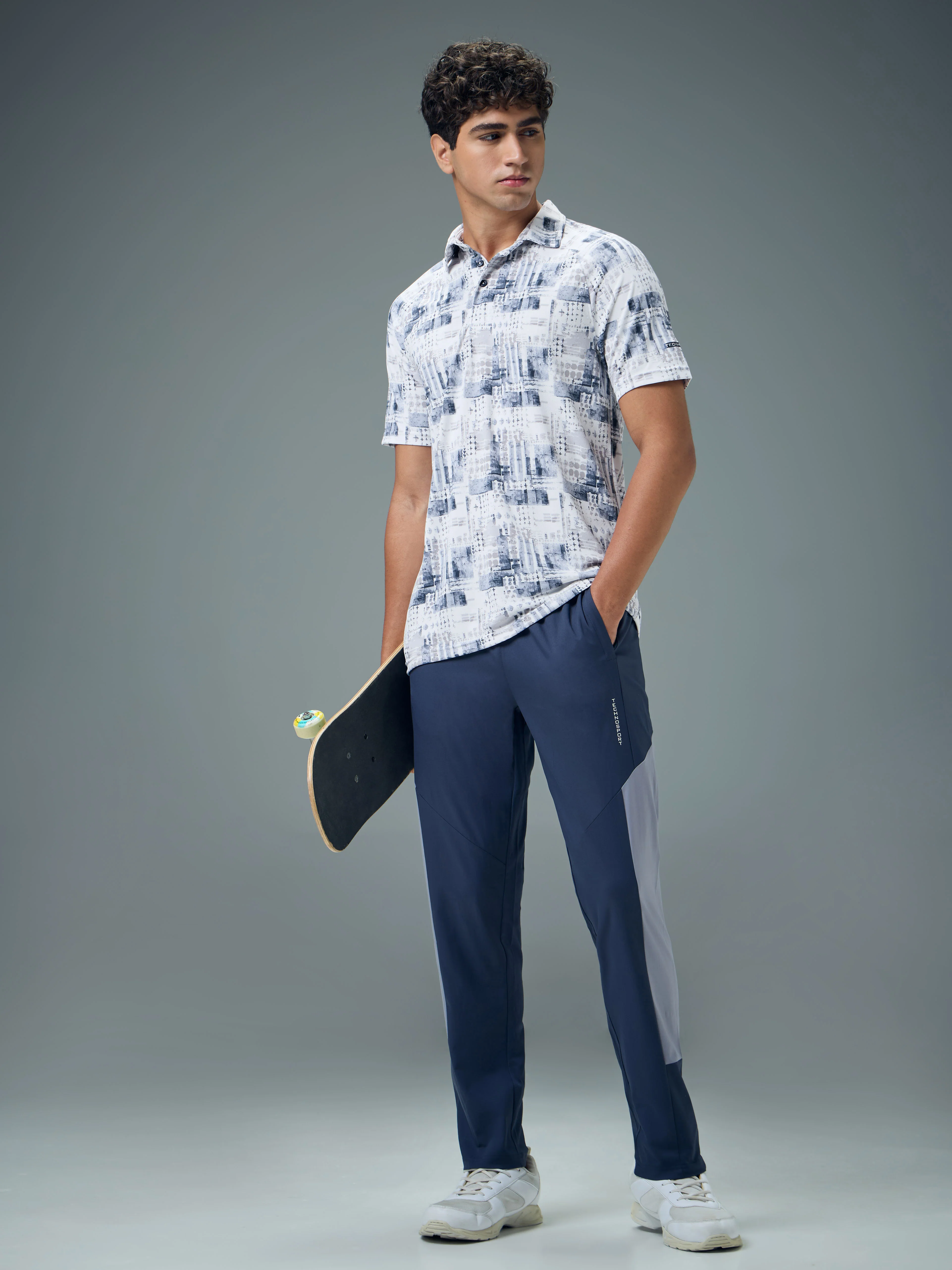 Men Printed Slim Fit Polo T-shirt with TECHNOCOOL+ - Image 5