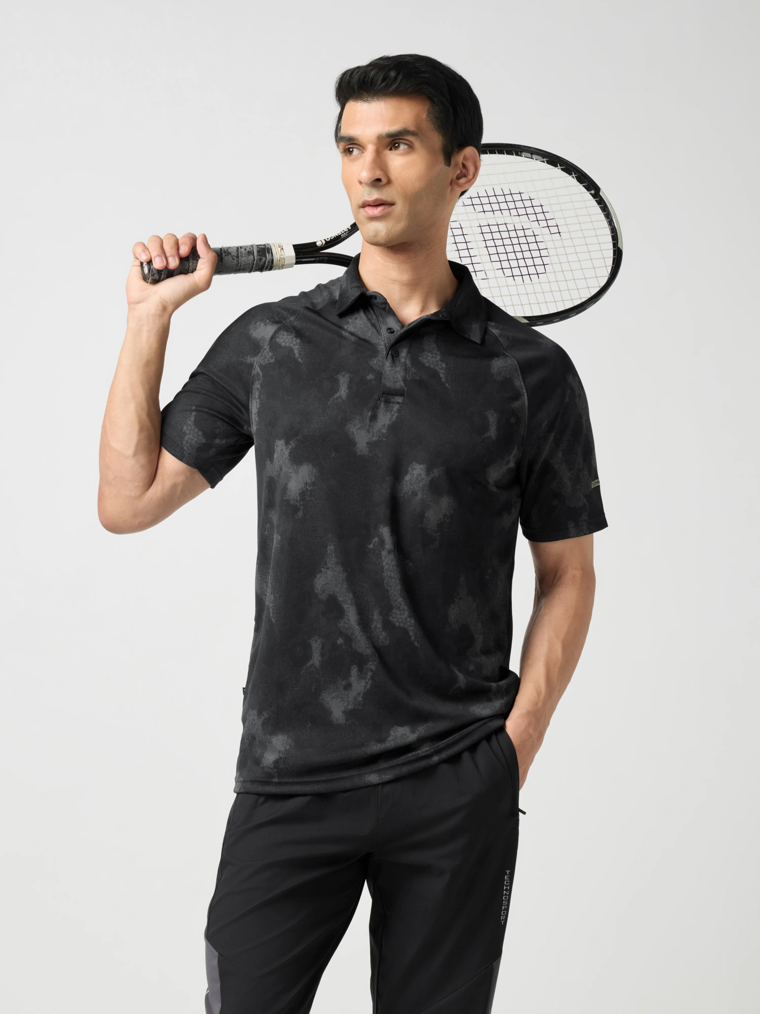 Men Printed Slim Fit Polo T-shirt with TECHNOCOOL+