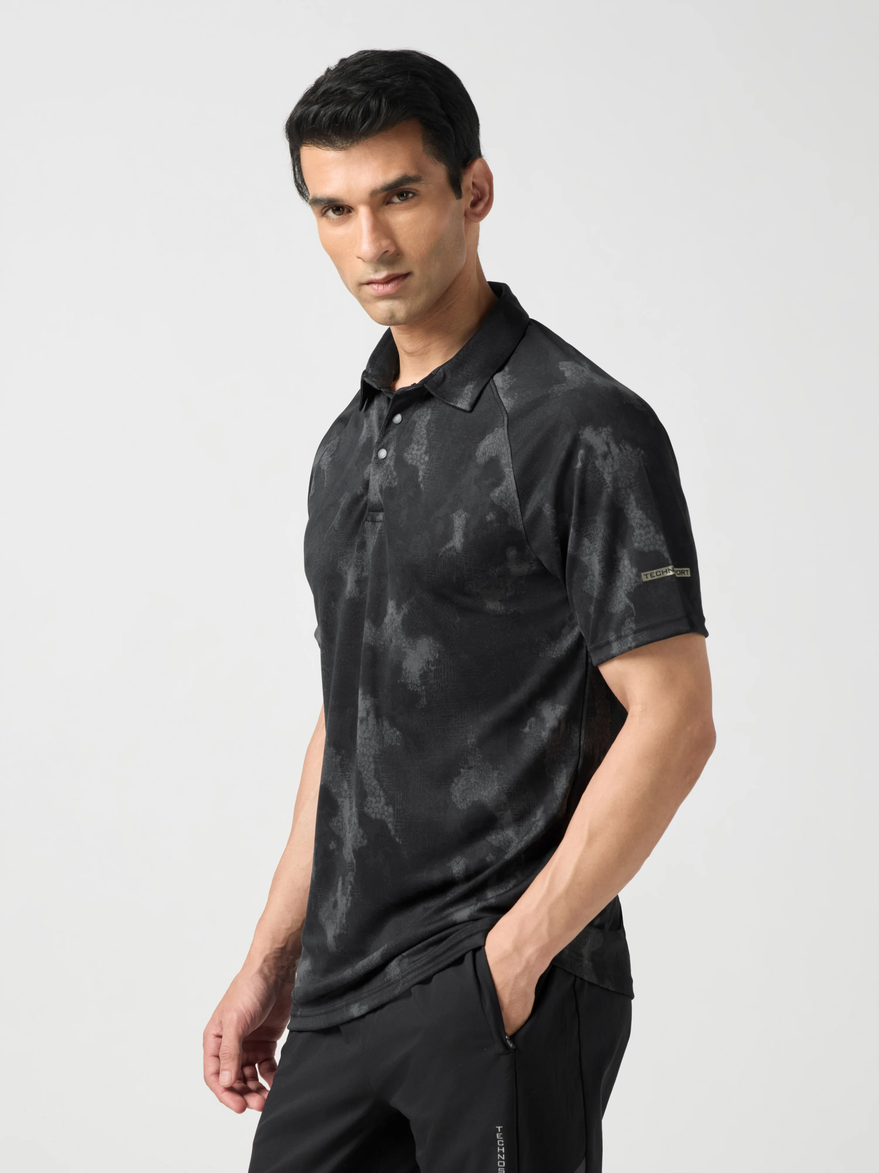 Men Printed Slim Fit Polo T-shirt with TECHNOCOOL+ - Image 4