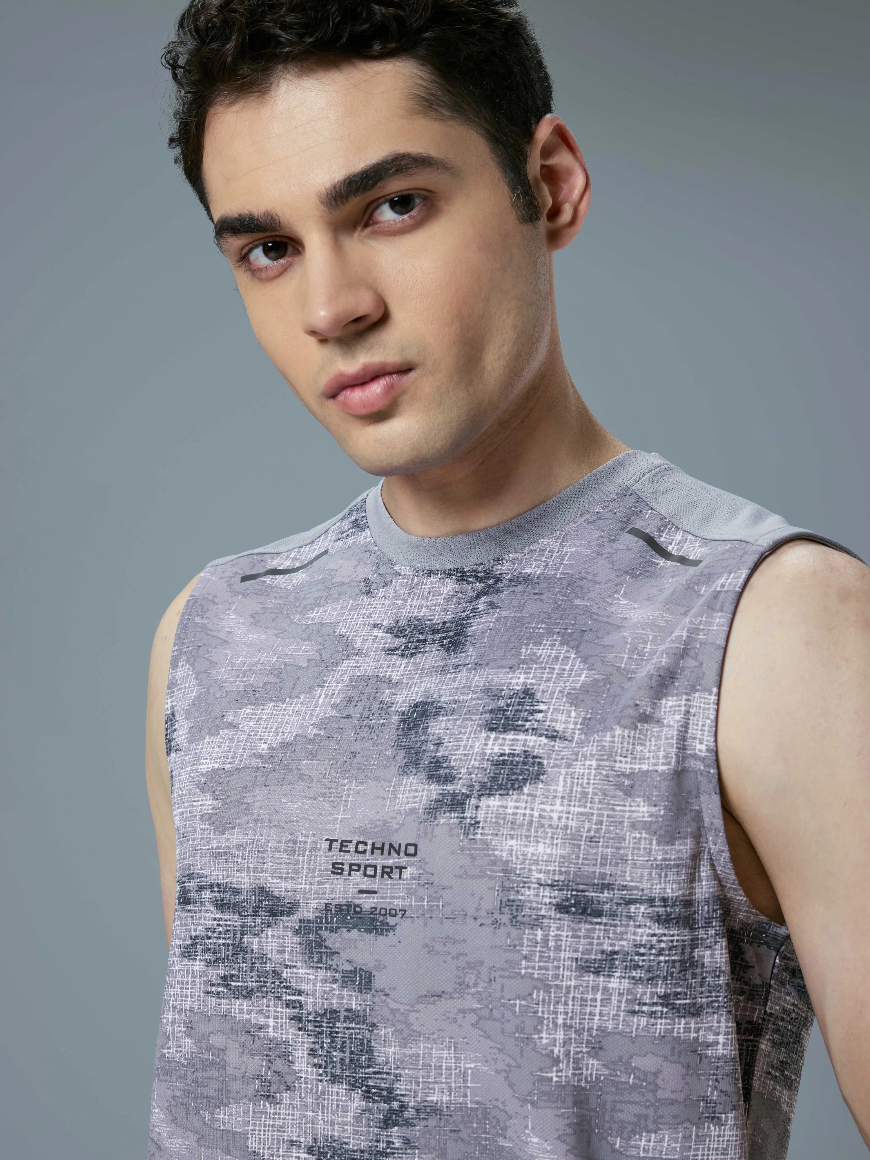 Men Printed Slim Fit Round Neck Innerwear Vest with TECHNOCOOL+ - Image 6