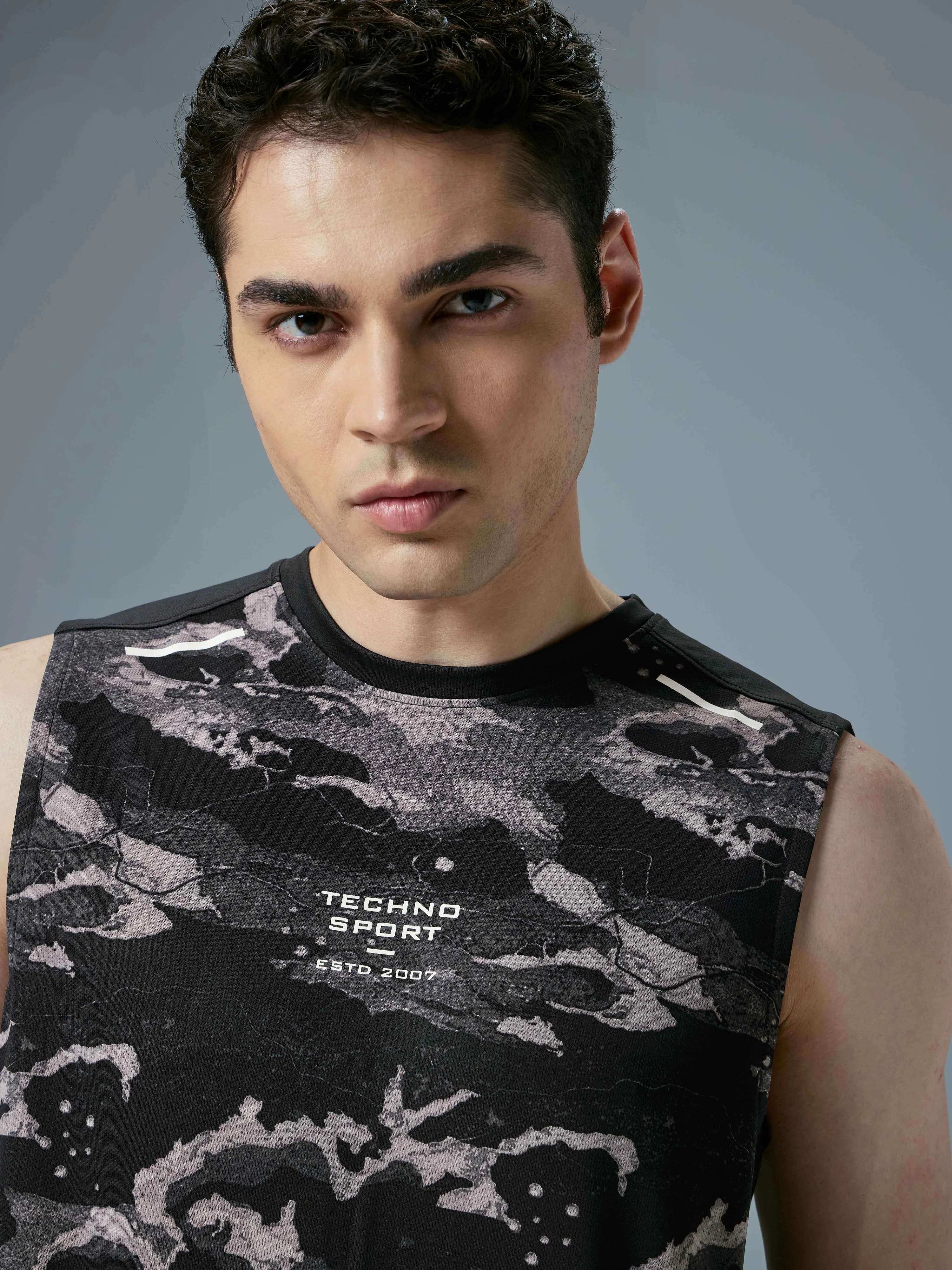 Men Printed Slim Fit Round Neck Innerwear Vest with TECHNOCOOL+ - Image 6