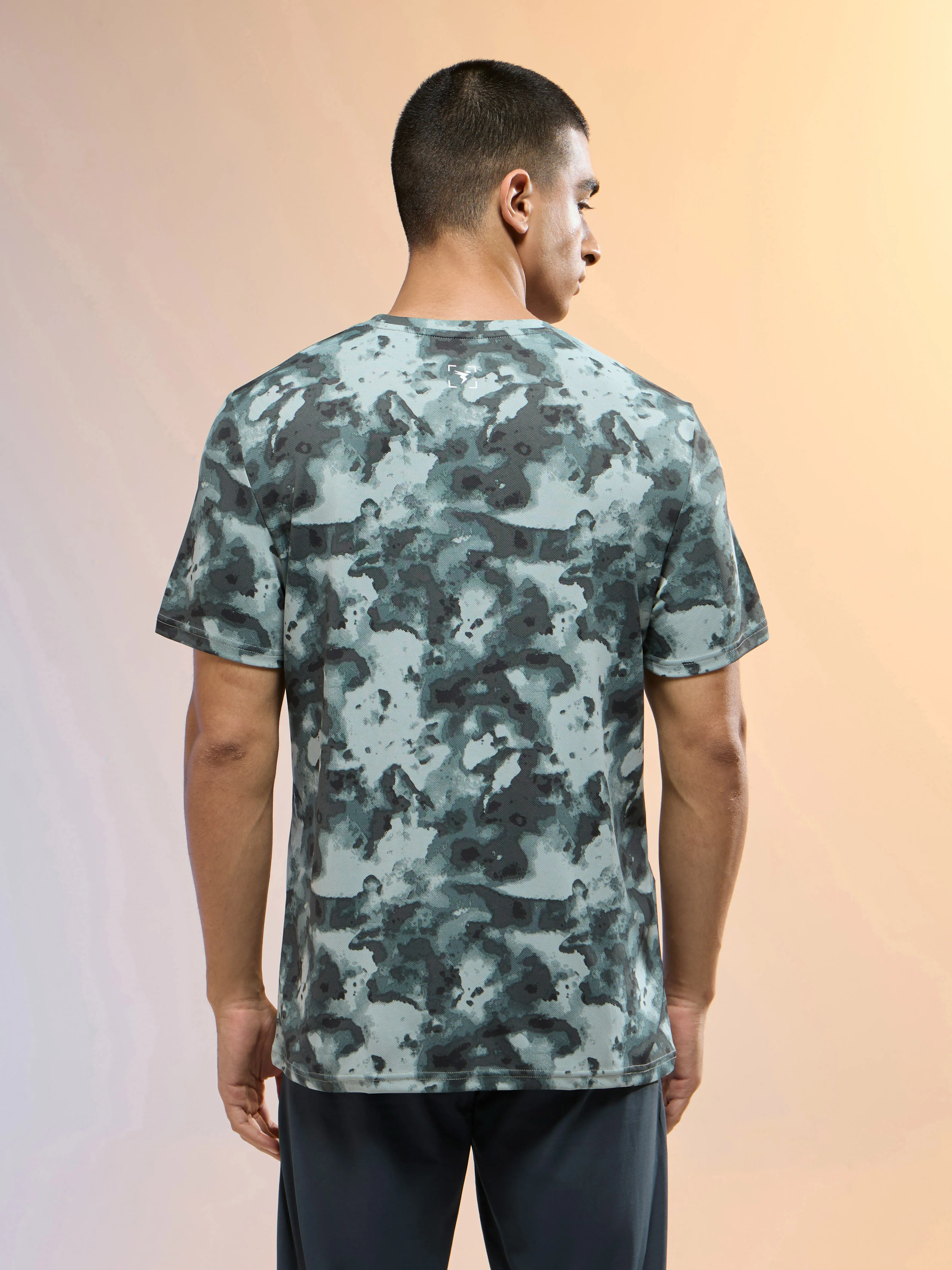 Men Printed Slim Fit Round Neck T-shirt with TECHNOCOOL+ - Image 3
