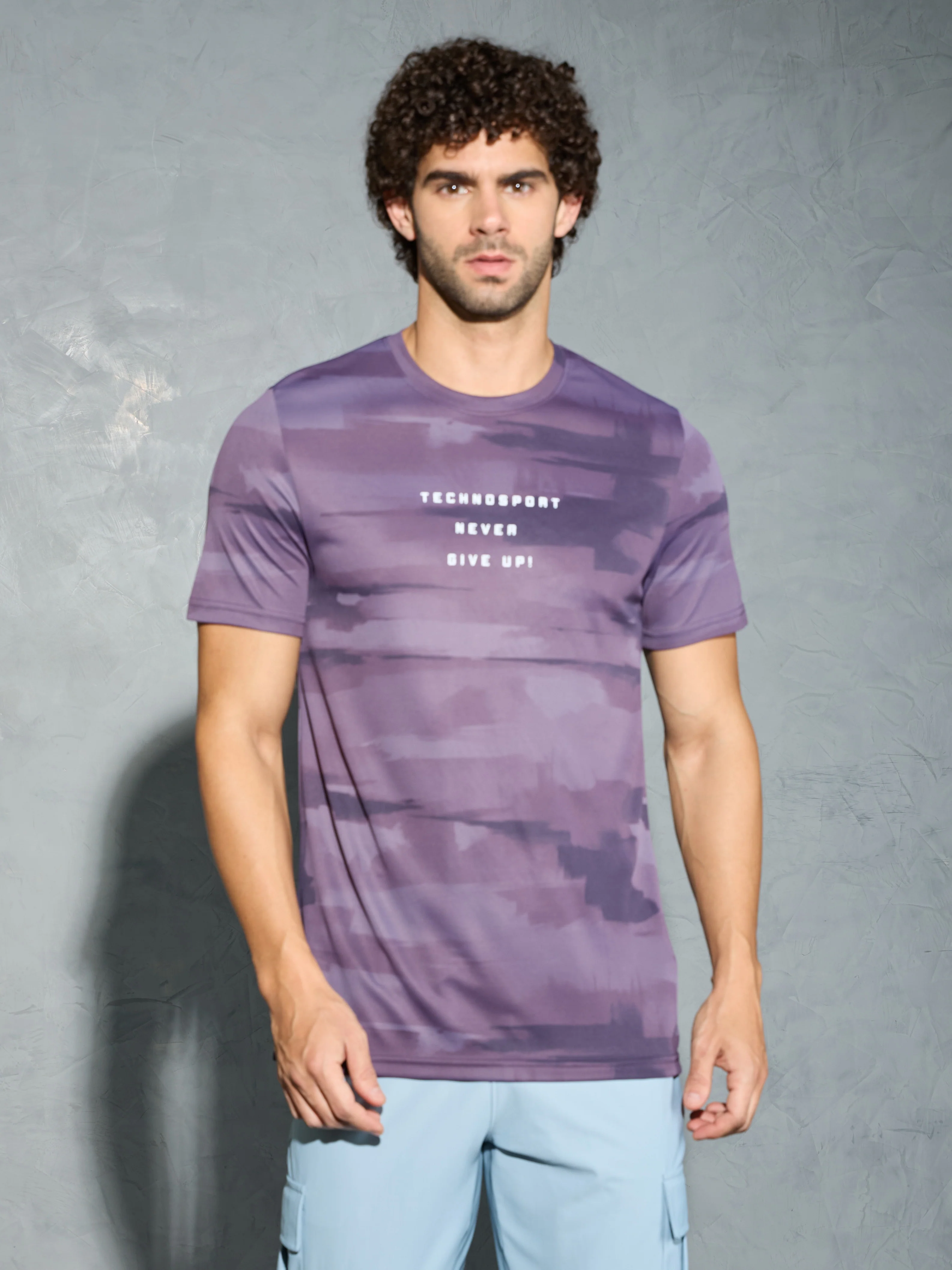 Men Printed Slim Fit Round Neck T-shirt with TECHNOCOOL+