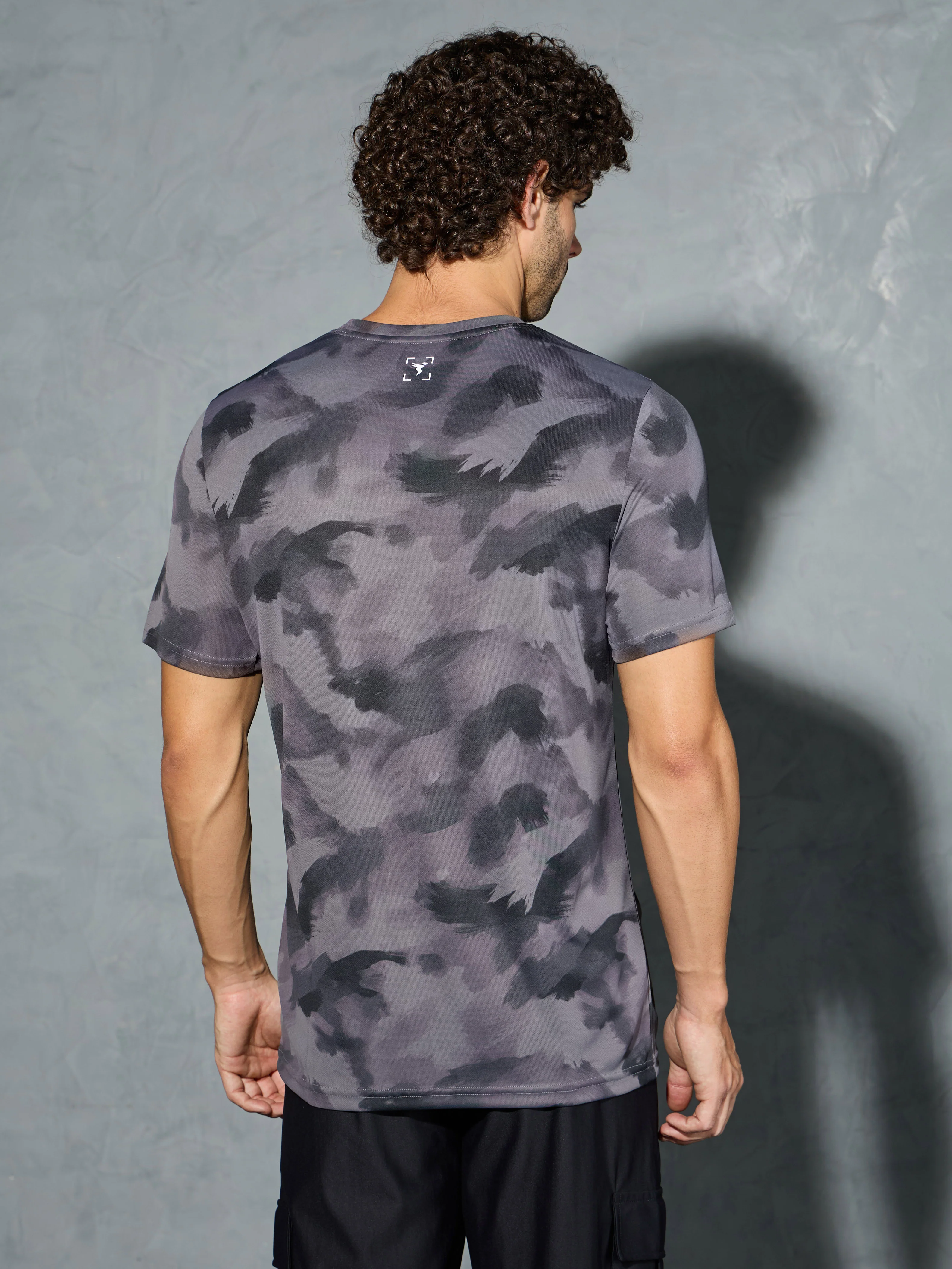 Men Printed Slim Fit Round Neck T-shirt with TECHNOCOOL+ - Image 2