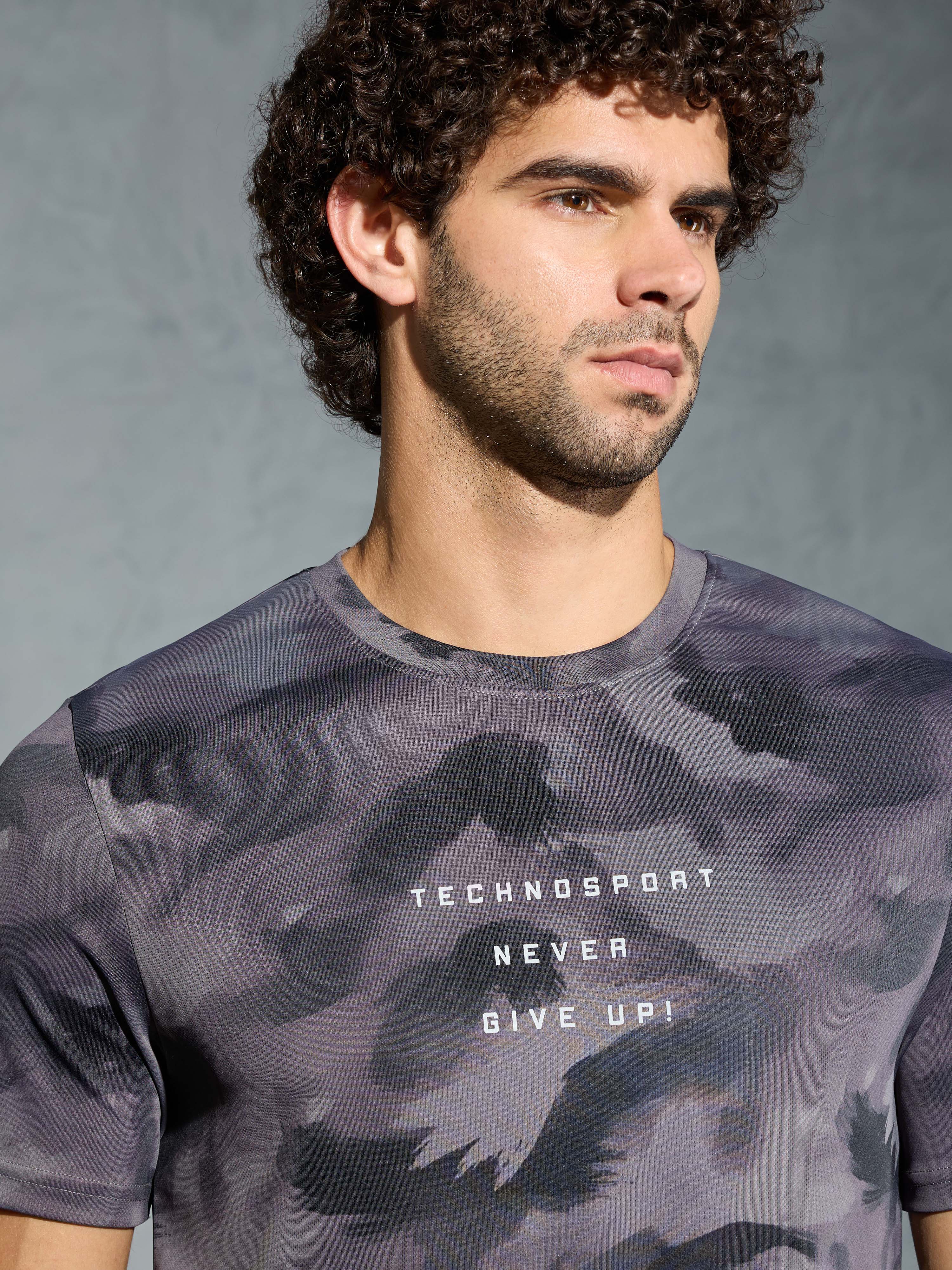 Men Printed Slim Fit Round Neck T-shirt with TECHNOCOOL+ - Image 6
