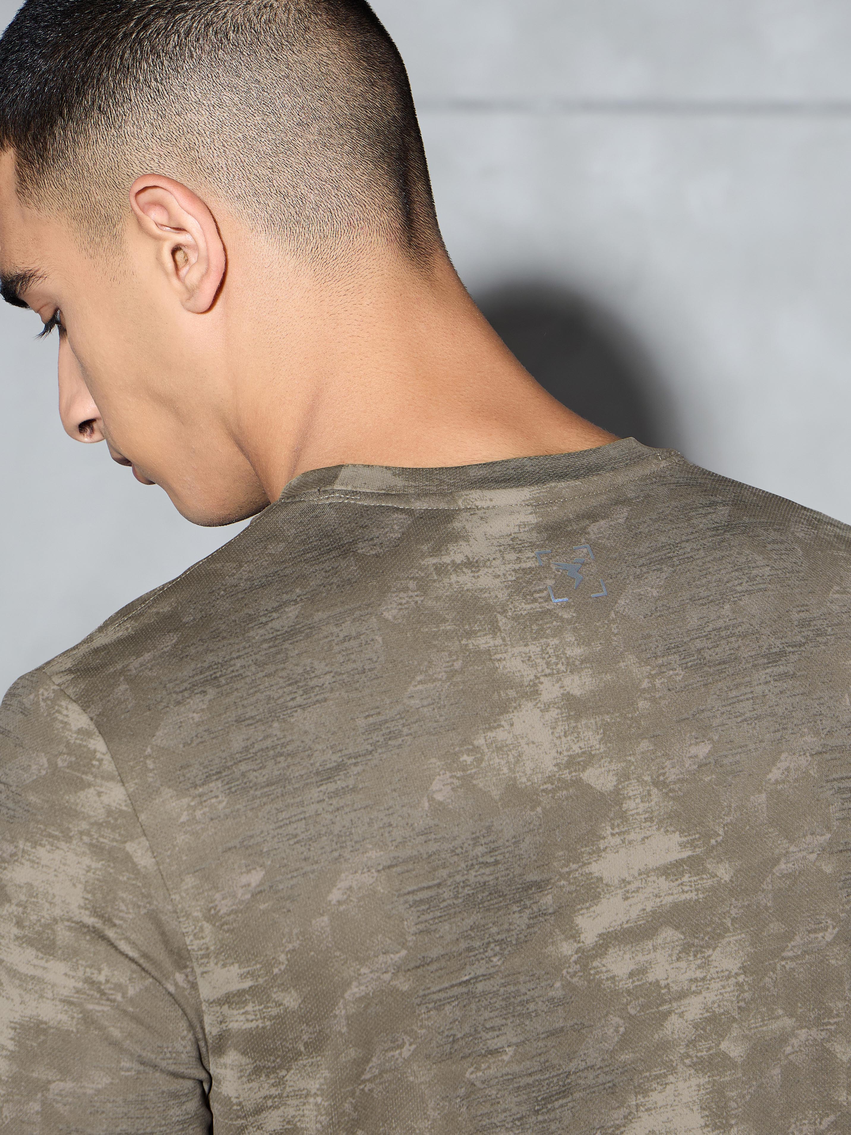 Men Printed Slim Fit Round Neck T-shirt with TECHNOCOOL+ - Image 7