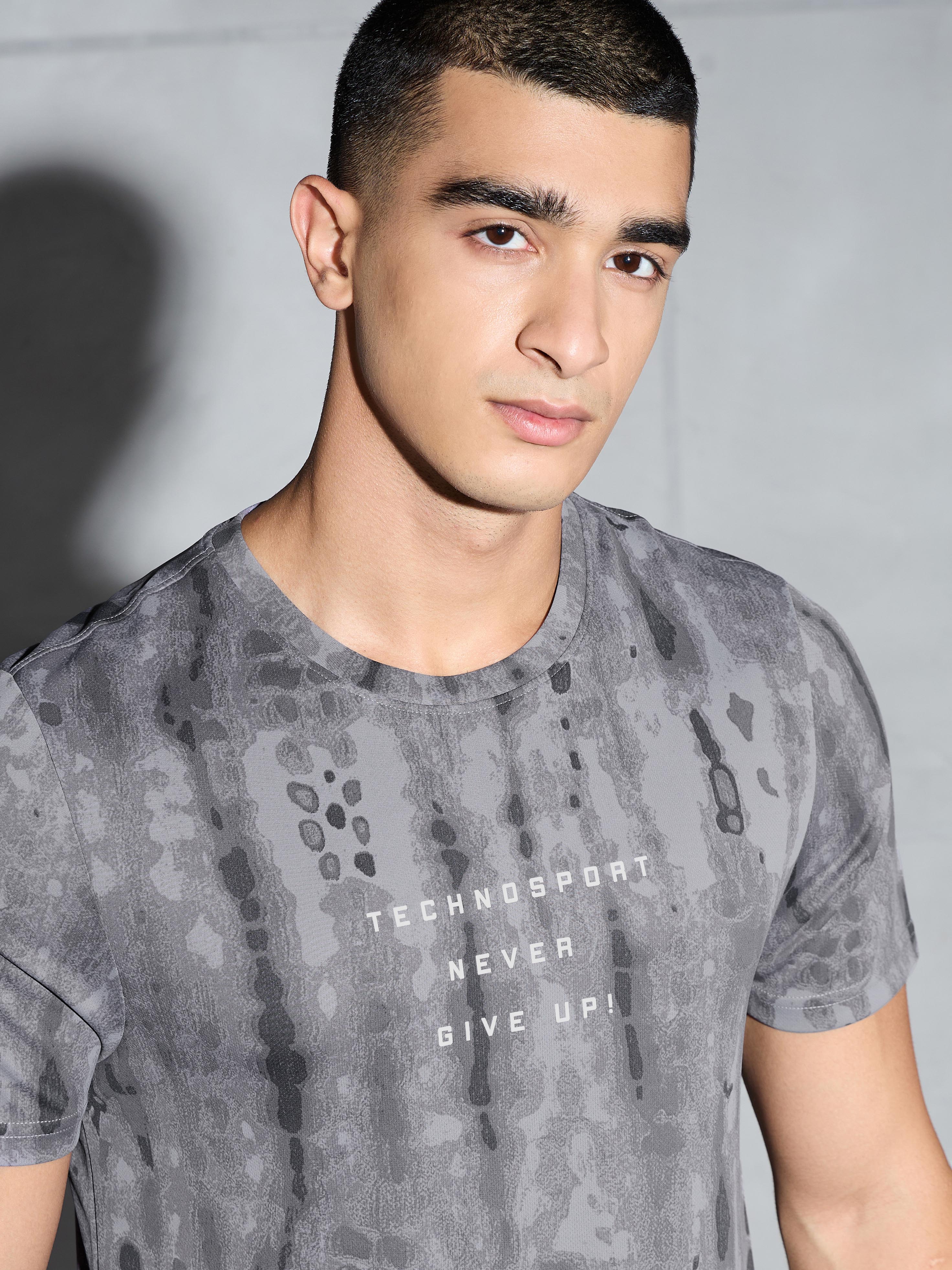 Men Printed Slim Fit Round Neck T-shirt with TECHNOCOOL+ - Image 5