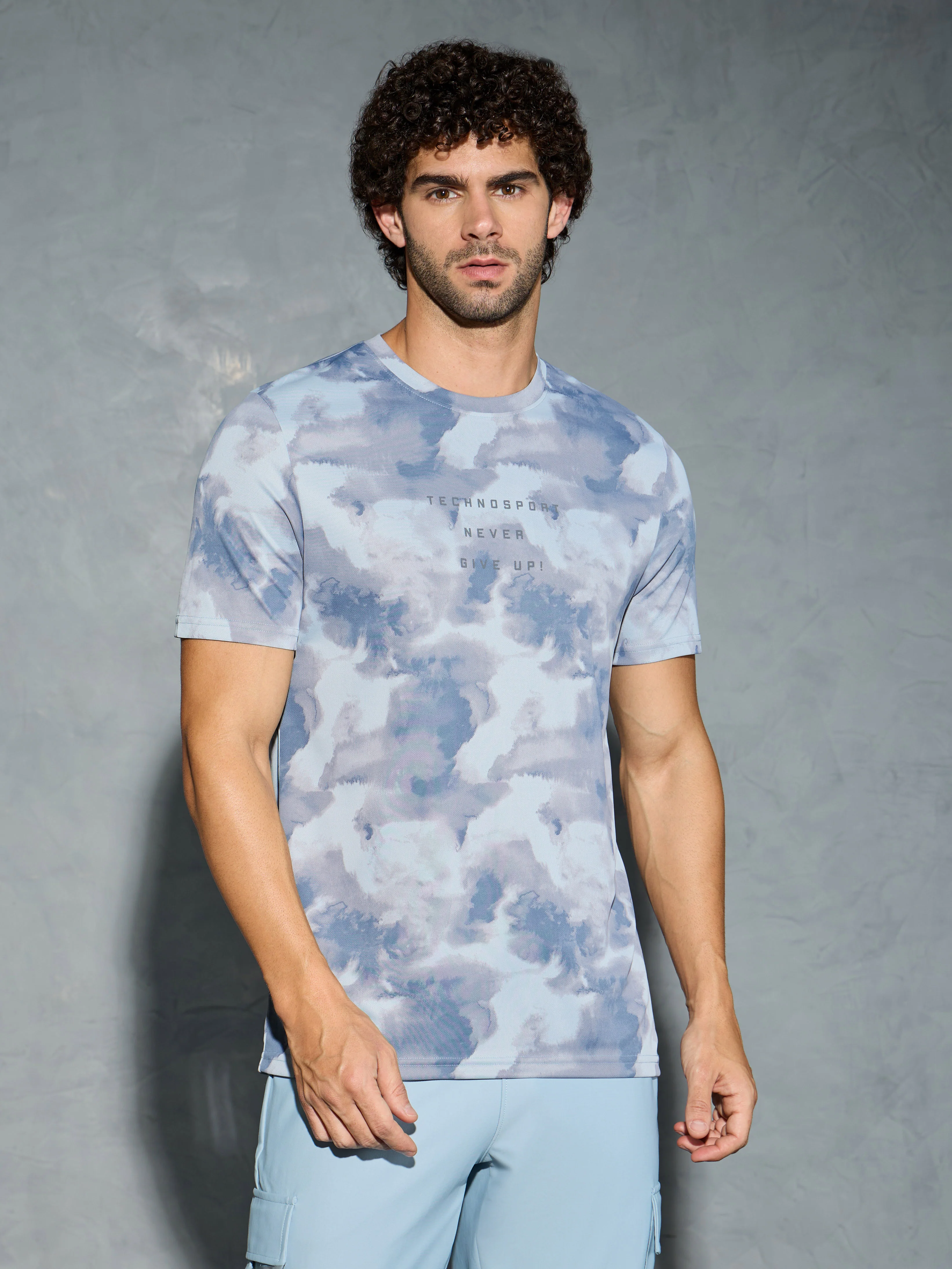 Men Printed Slim Fit Round Neck T-shirt with TECHNOCOOL+