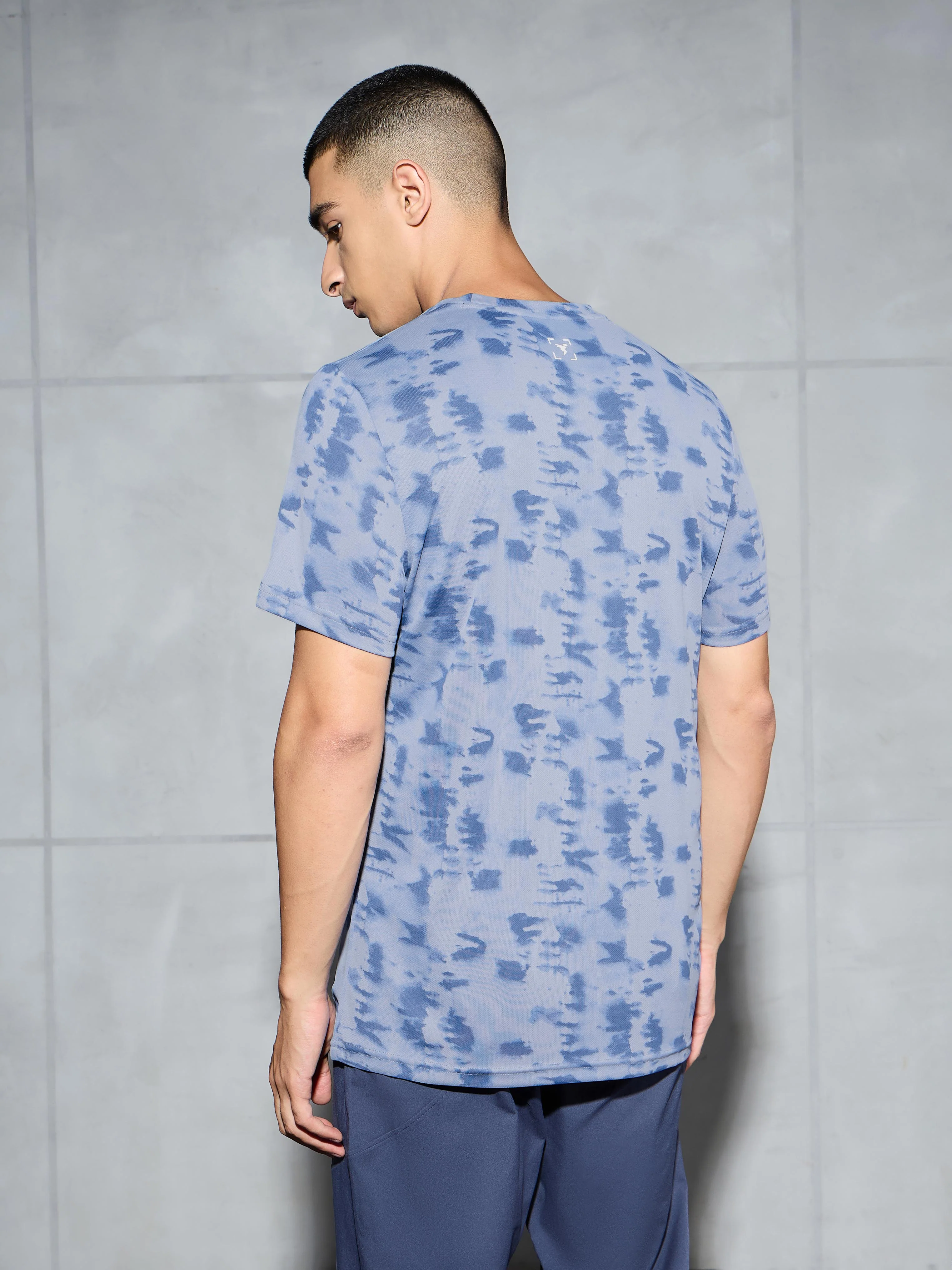 Men Printed Slim Fit Round Neck T-shirt with TECHNOCOOL+ - Image 2