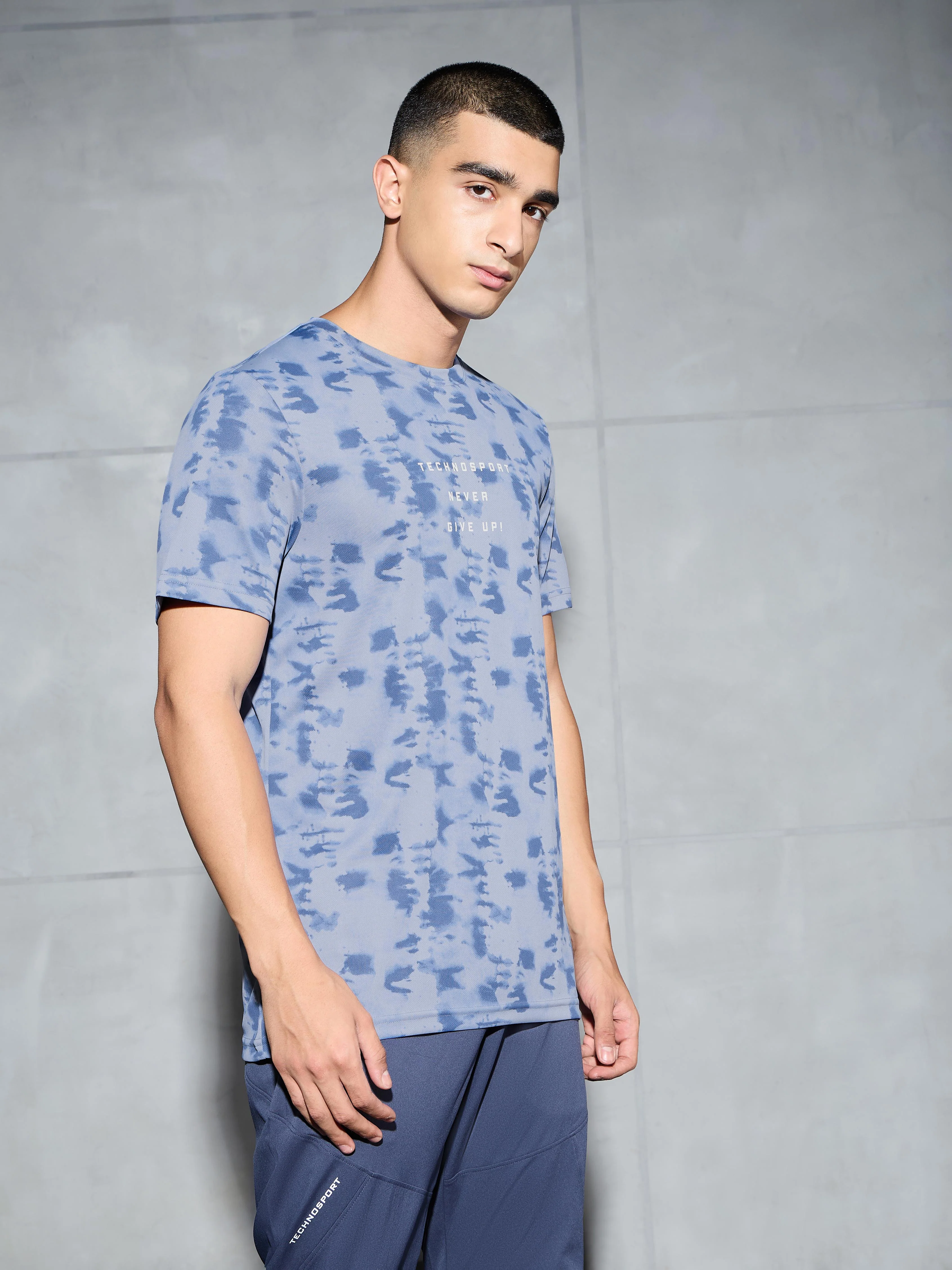 Men Printed Slim Fit Round Neck T-shirt with TECHNOCOOL+ - Image 3