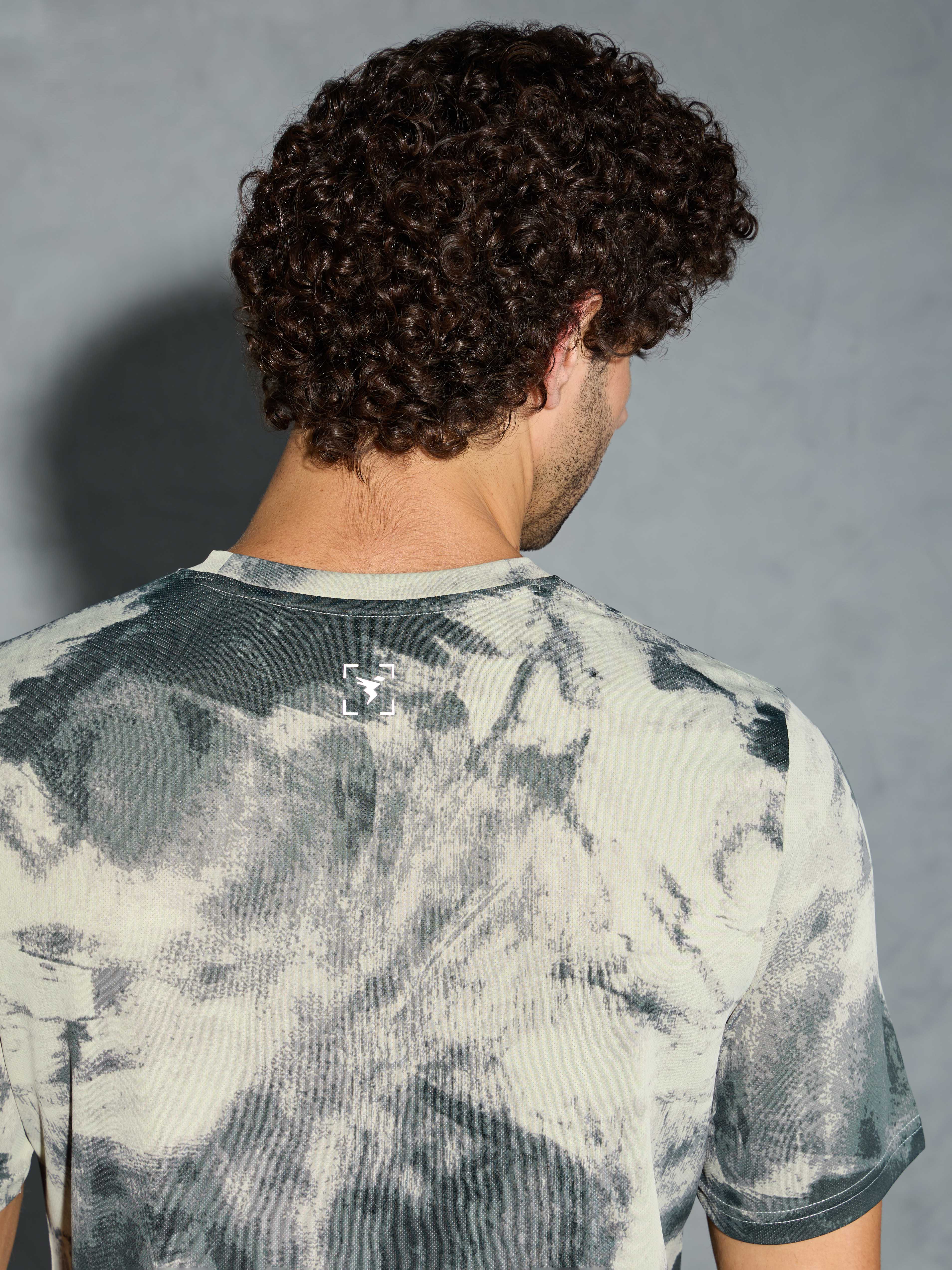 Men Printed Slim Fit Round Neck T-shirt with TECHNOCOOL+ - Image 6