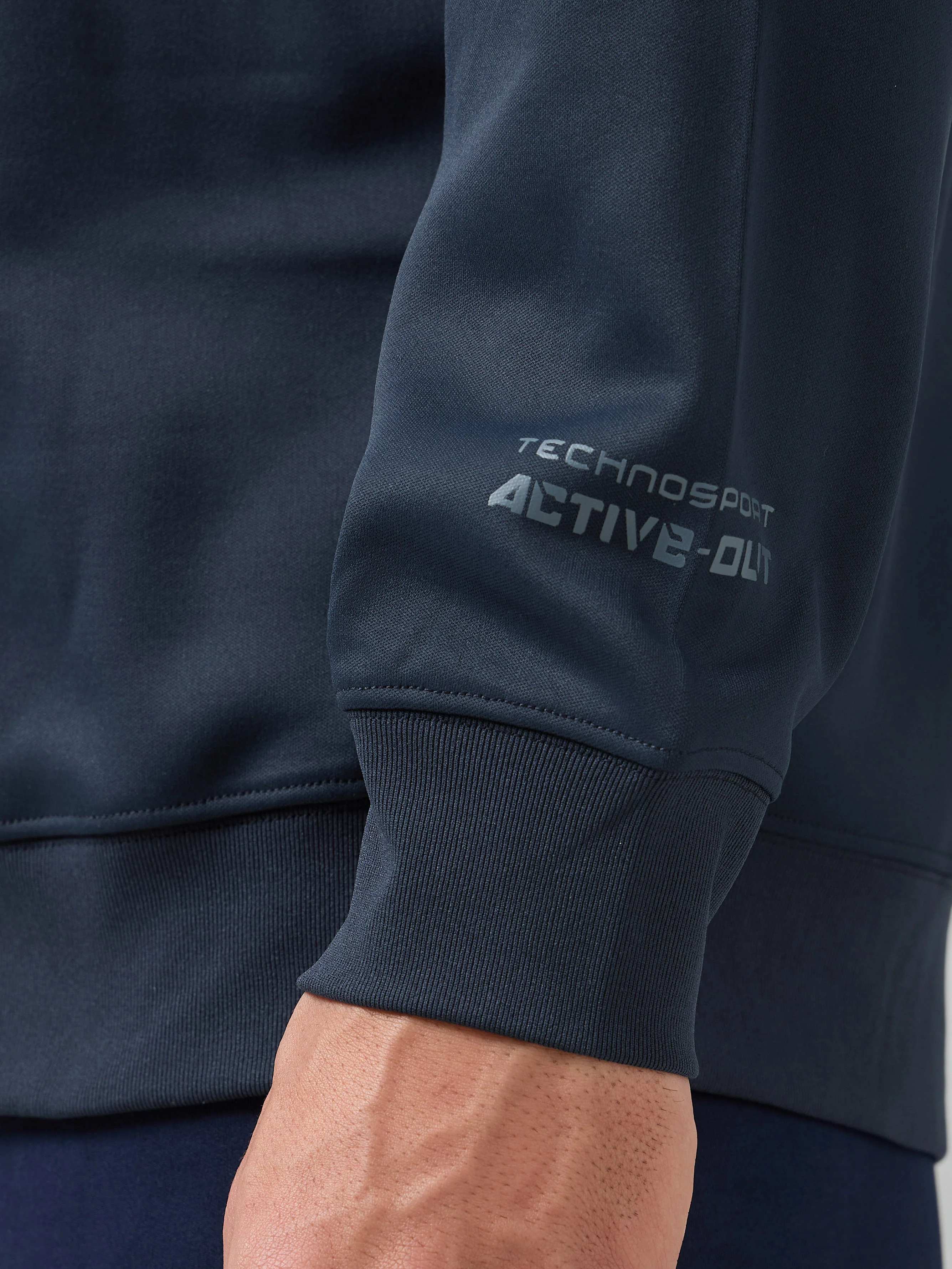 Men Round Neck Slim Fit Printed Active Out Sweatshirt with TECHNOWARM+ - Image 7