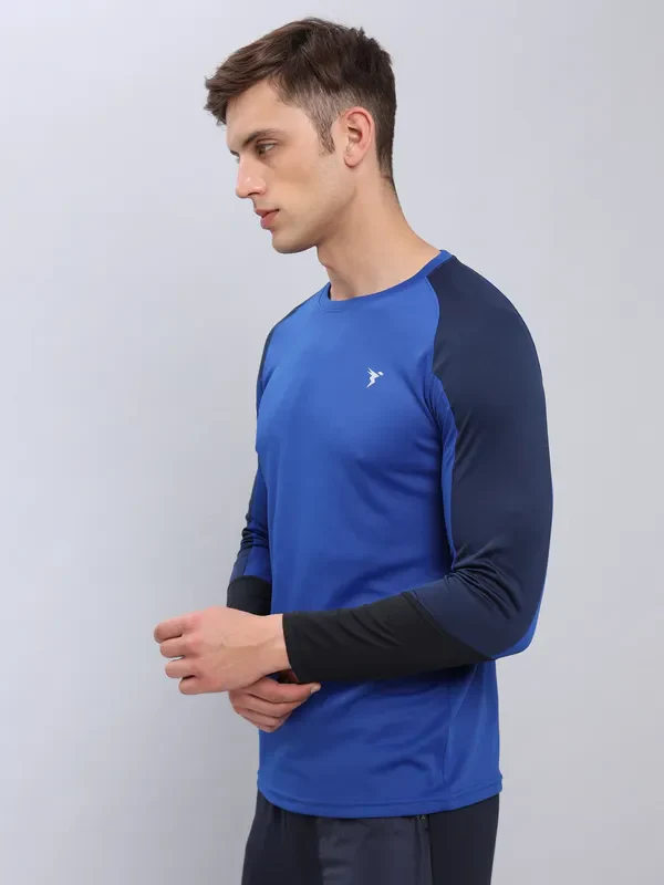 Men Colorblock Slim Fit Crew Neck T-shirt with TECHNO COOL+ - Image 7