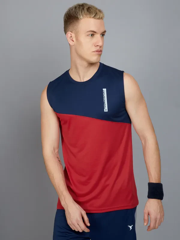 Men Colorblock Slim Fit Crew Neck Innerwear Vest with TECHNO COOL+