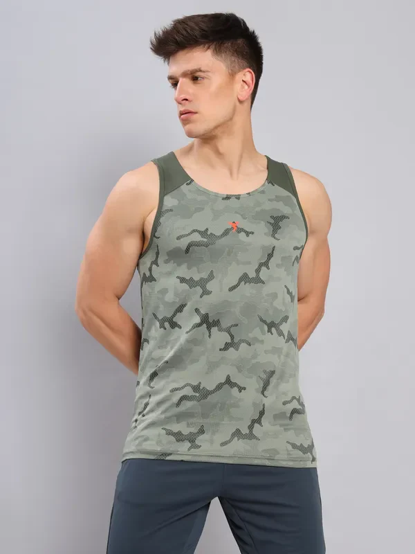 Men Self Design Slim Fit Scoop Neck Innerwear Vest with DOUBLE COOL