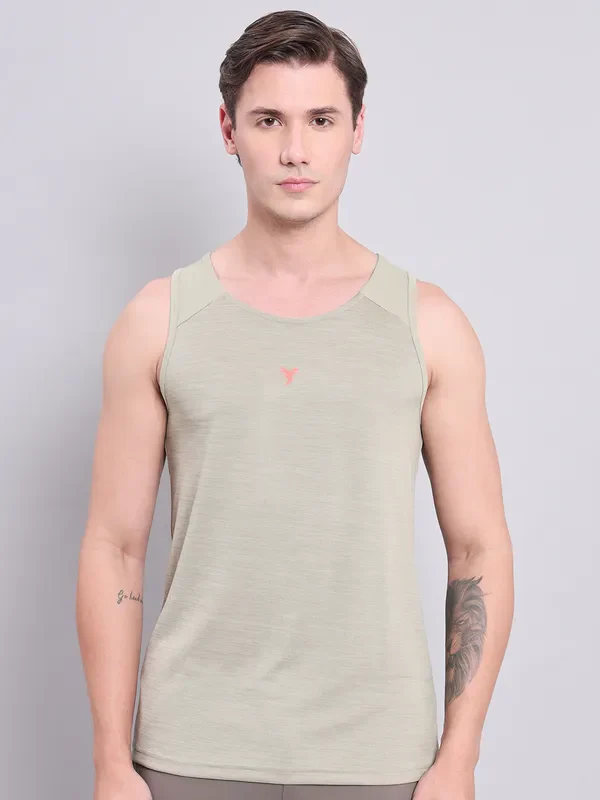 Men Melange Slim Fit Scoop Neck Innerwear Vest with DOUBLE COOL - Image 4