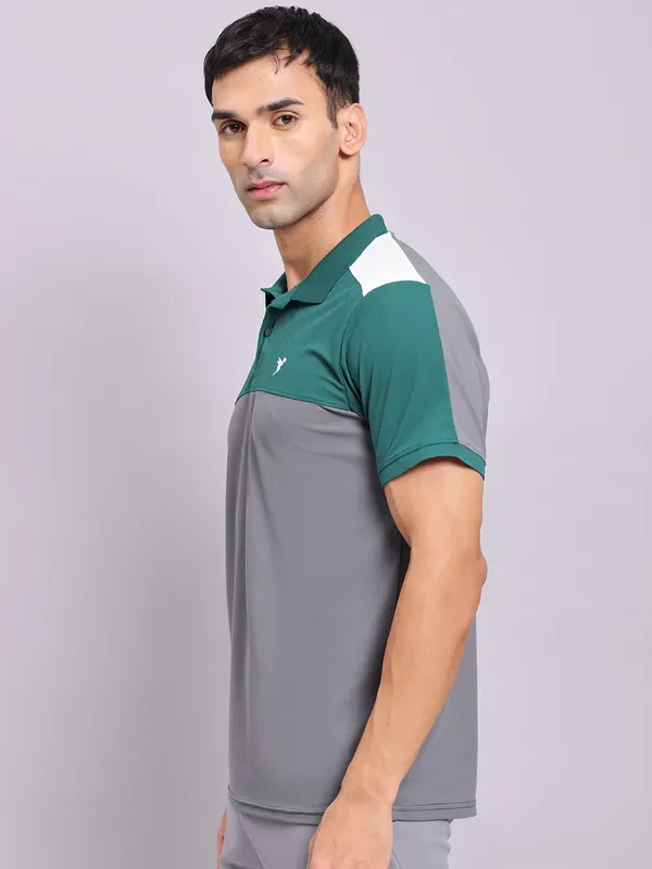 Men Colorblock Slim Fit Polo T-shirt with MATPIQ - Image 4