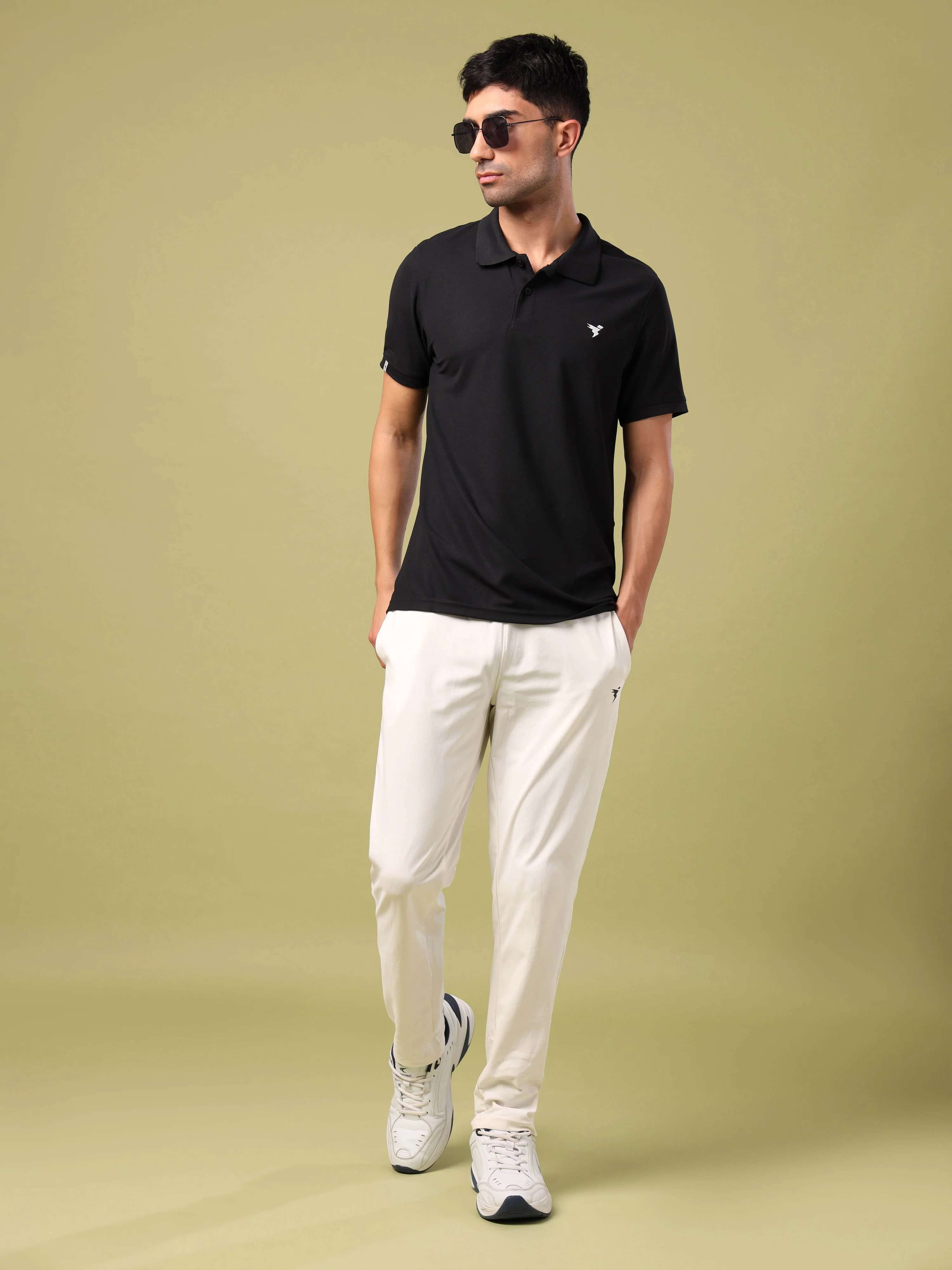 Men Solid Slim Fit Polo T-shirt with MATPIQ - Image 4