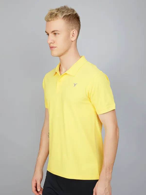 Men Solid Slim Fit Polo T-shirt with MATPIQ - Image 4