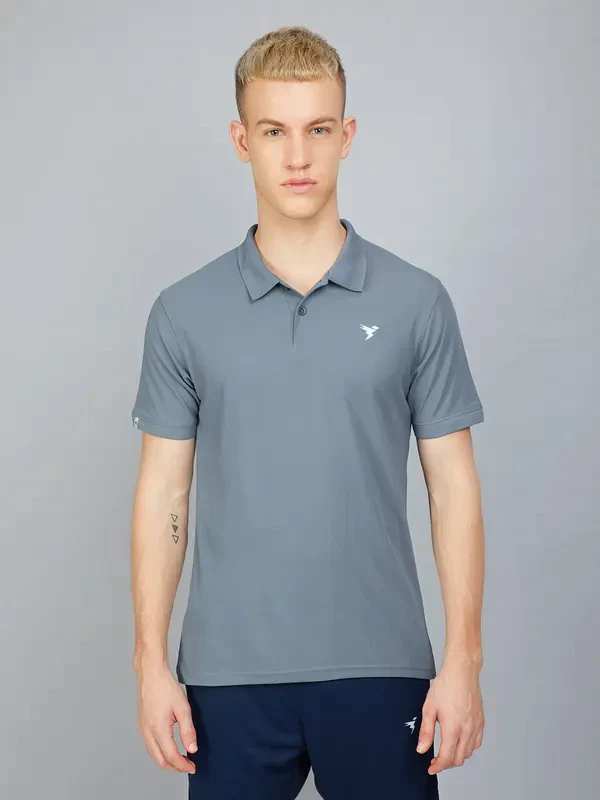 Men Solid Slim Fit Polo T-shirt with MATPIQ