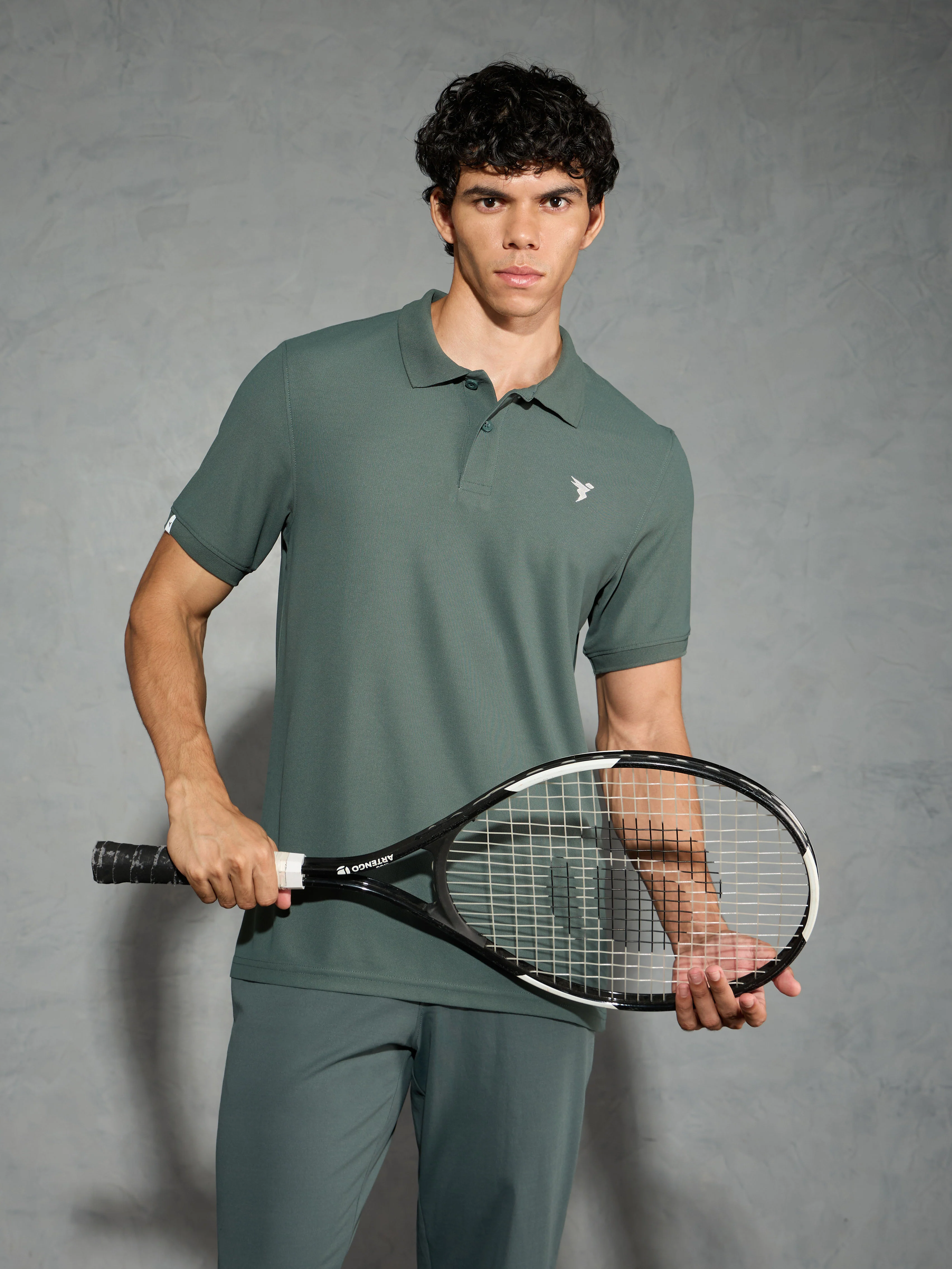 Men Solid Slim Fit Polo T-shirt with MATPIQ