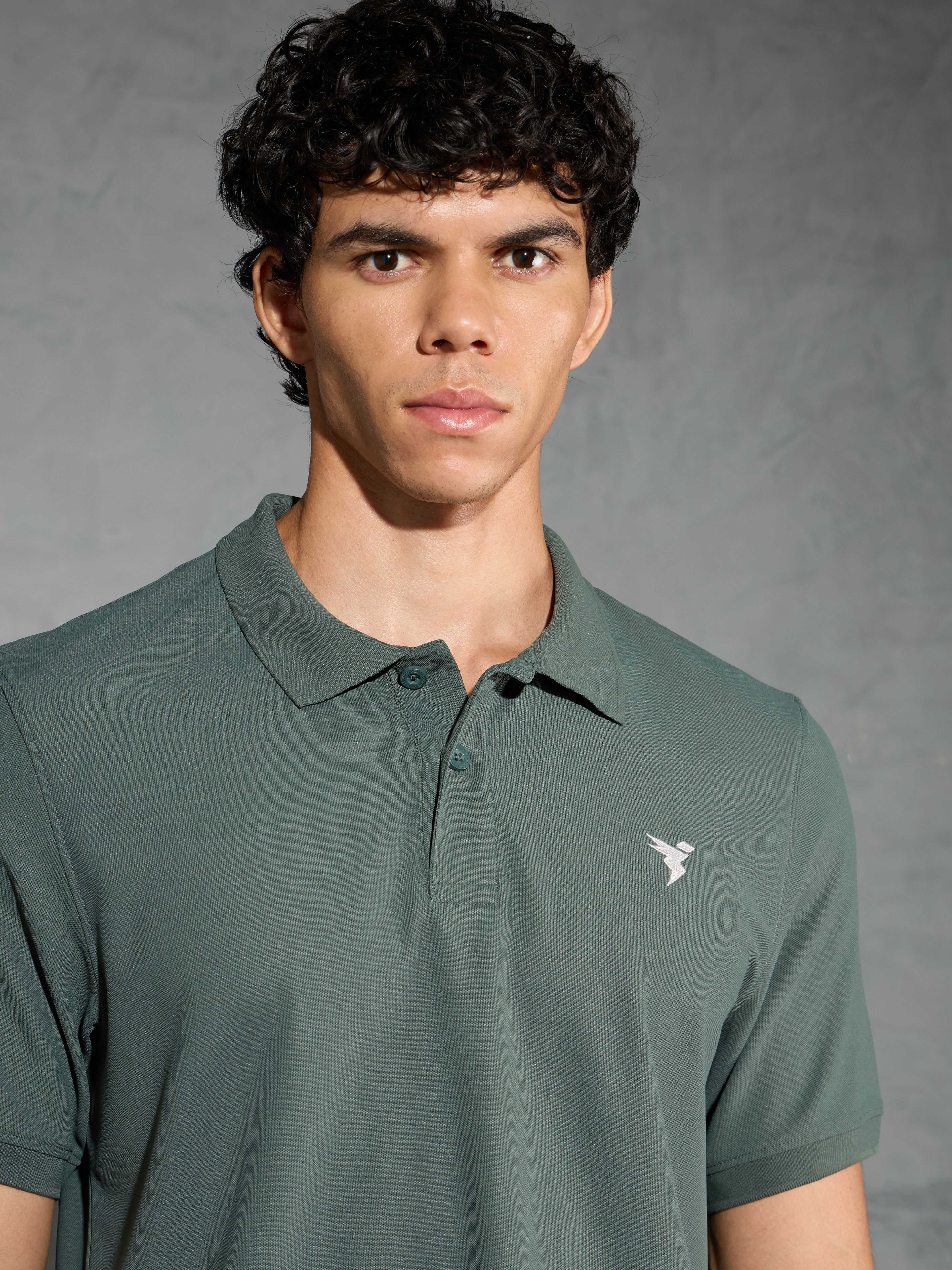 Men Solid Slim Fit Polo T-shirt with MATPIQ - Image 6