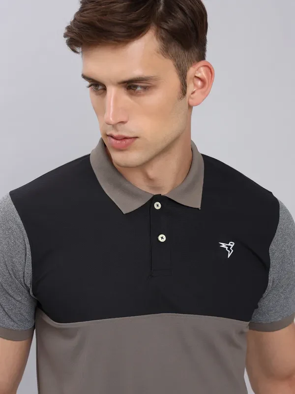 Men Colorblock Slim Fit Polo T-shirt with MATPIQ - Image 9