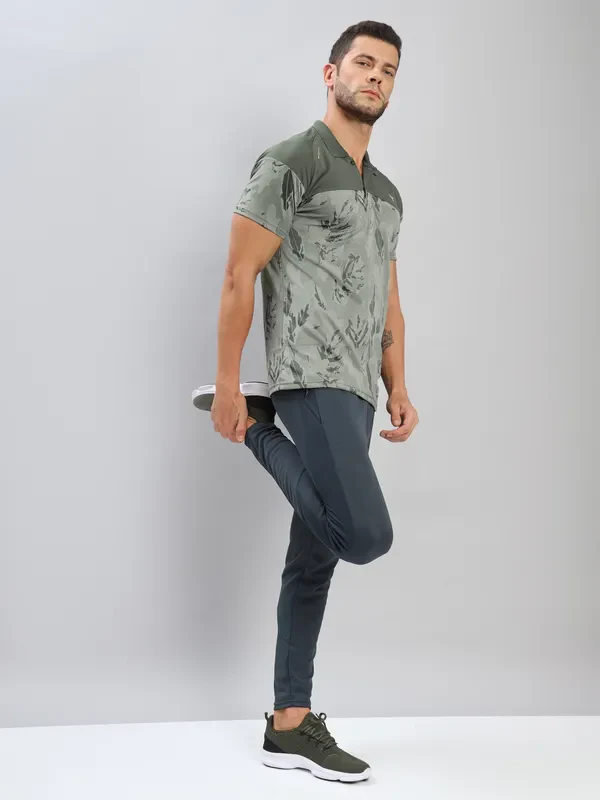 Men Jacquard Slim Fit Polo T-shirt with TECHNO COOL+ - Image 2