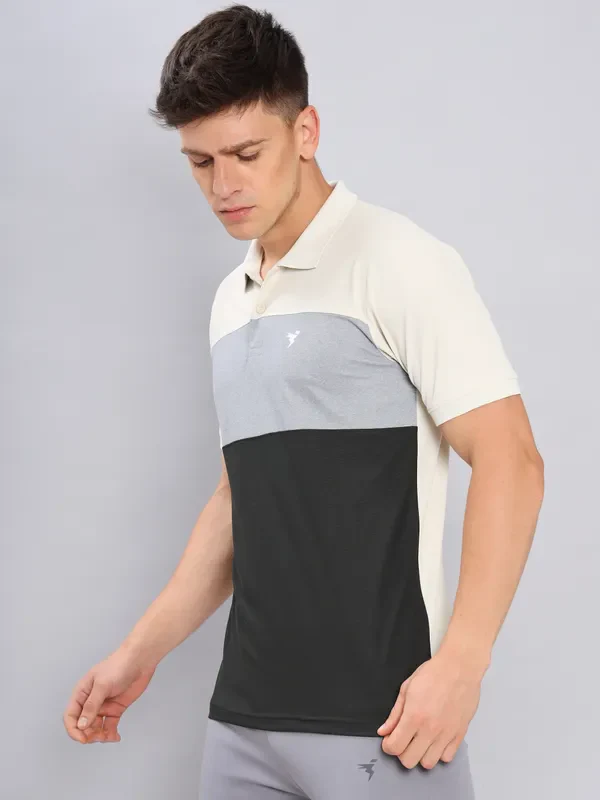 Men Colorblock Slim Fit Polo T-shirt with MATPIQ - Image 4