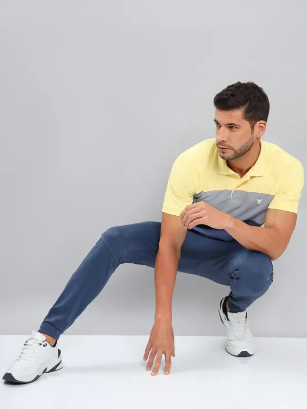 Men Colorblock Slim Fit Polo T-shirt with MATPIQ - Image 3