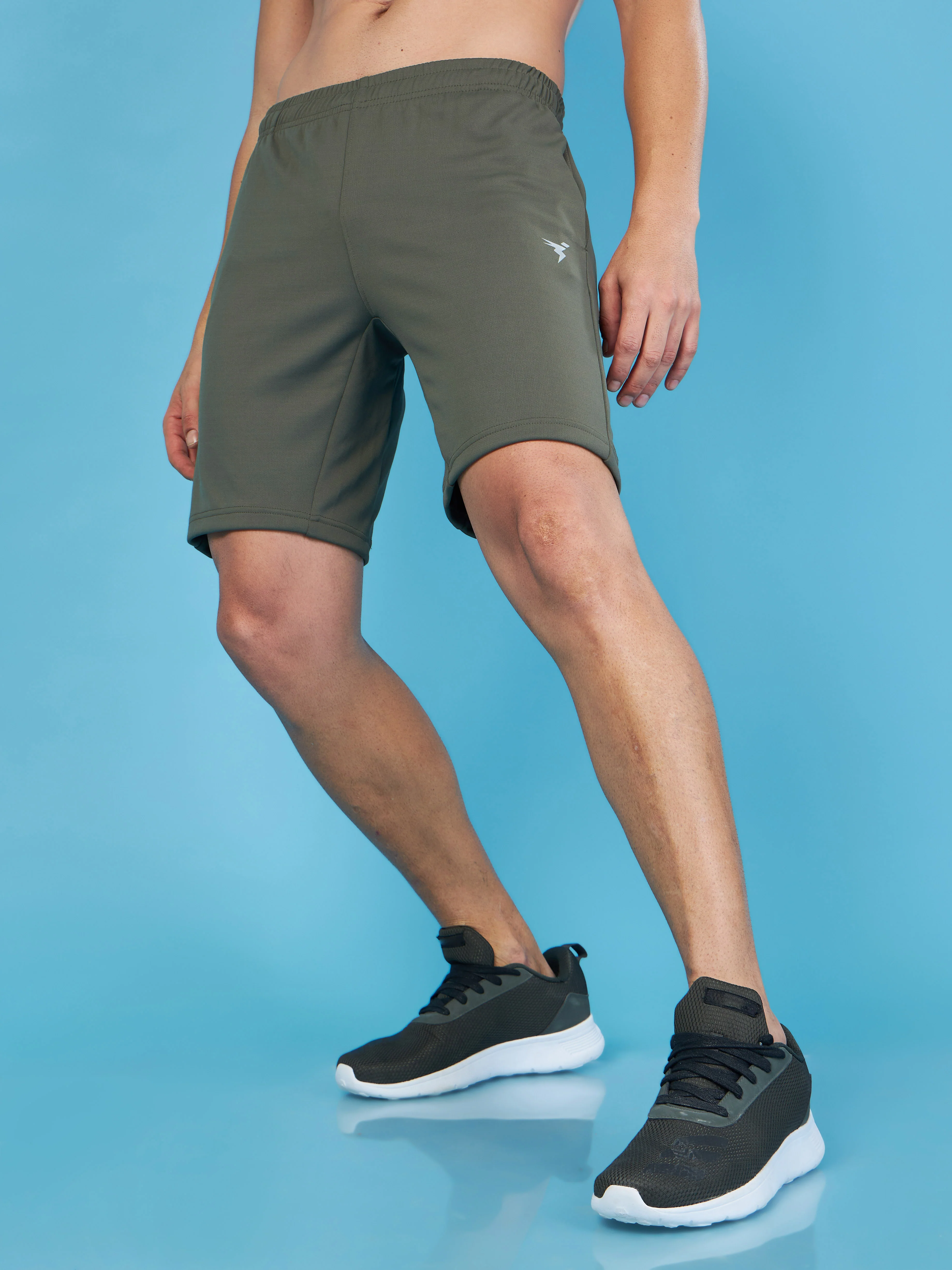 Men Solid Slim Fit Shorts with TECHNO DRY