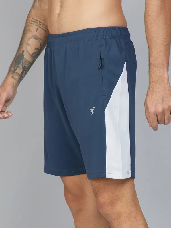 Men Colorblock Slim Fit Shorts with TECHNO DRY - Image 5