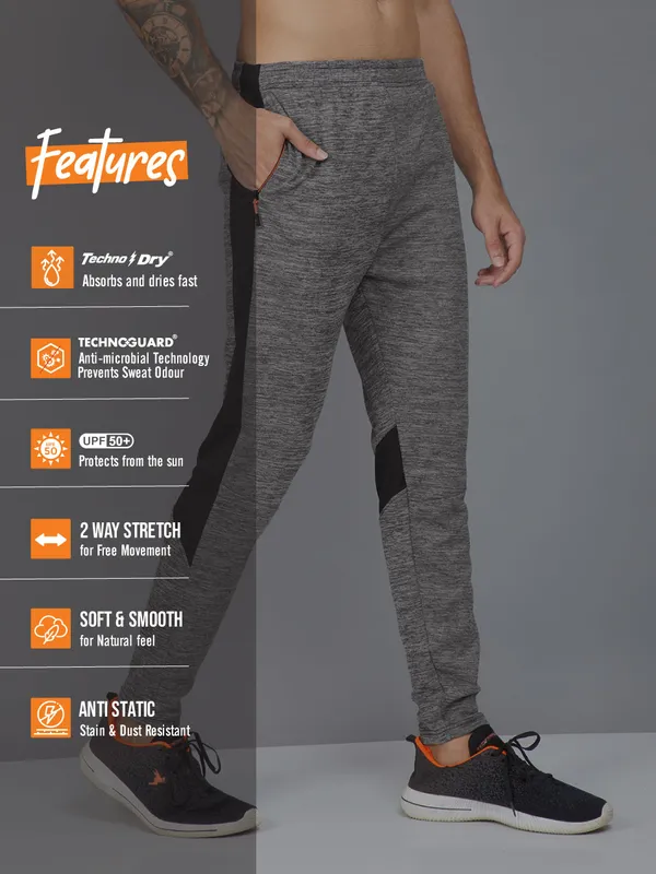 Men Colorblock Slim Fit Trackpants with TECHNO DRY - Image 4